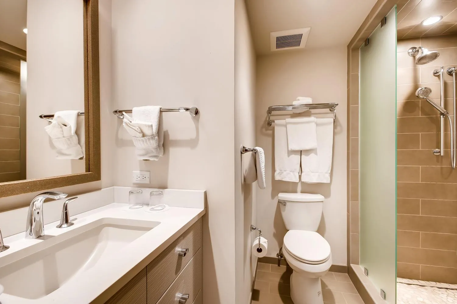 Shower in Lodge Tower