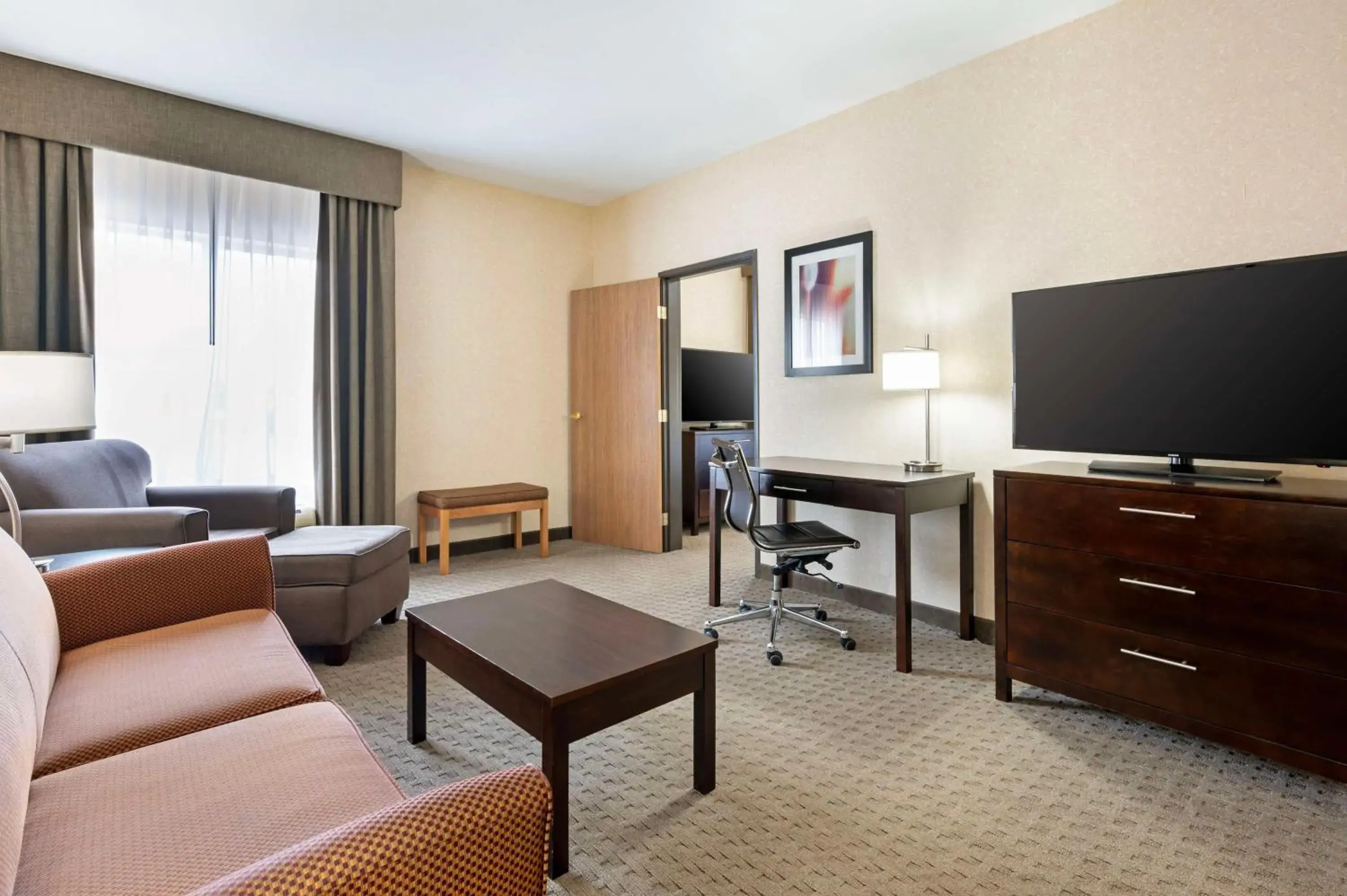 Bedroom in Best Western Plus Howe Inn Bedroom in Best Western Plus Howe Inn