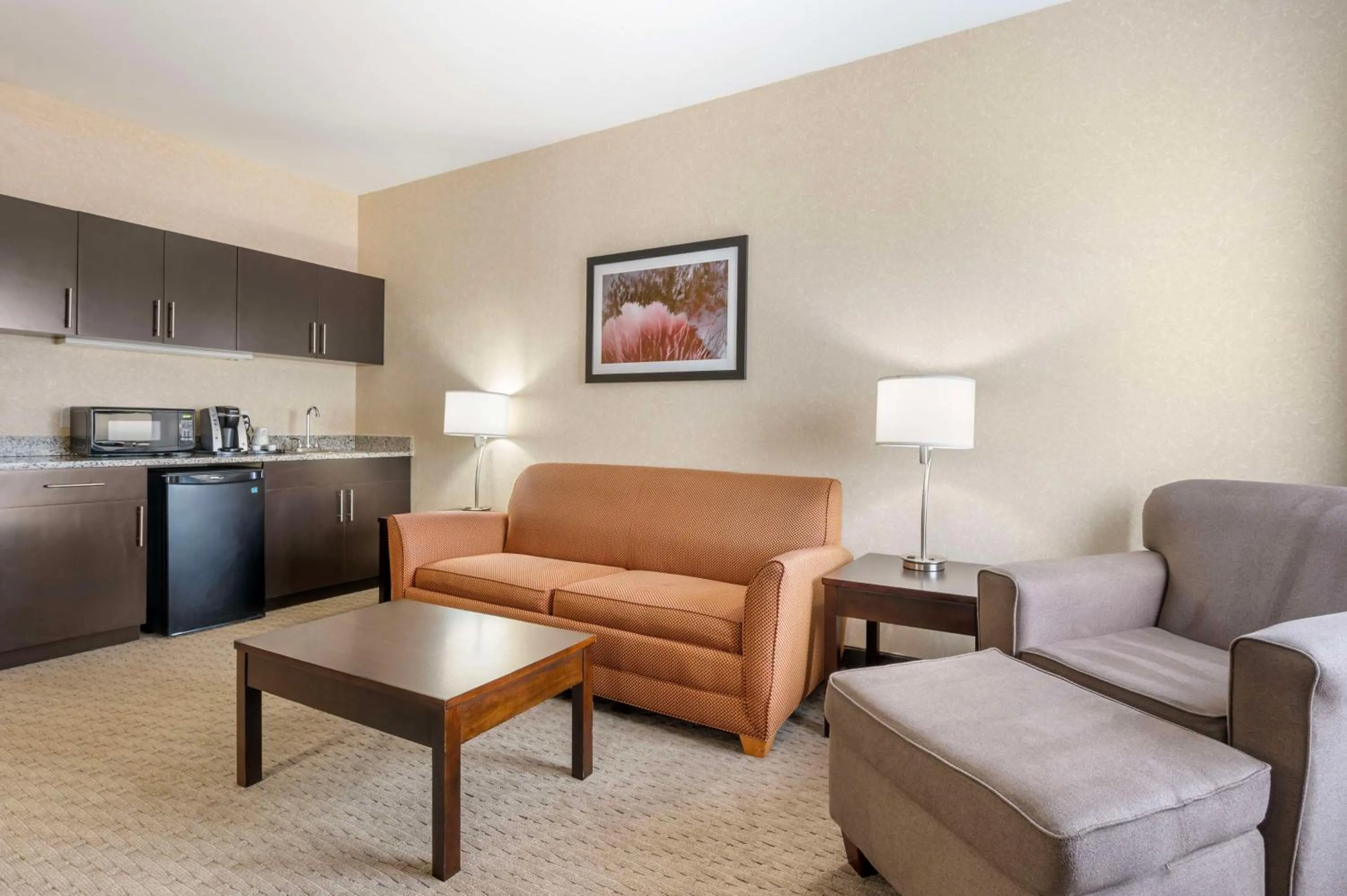 Bedroom in Best Western Plus Howe Inn