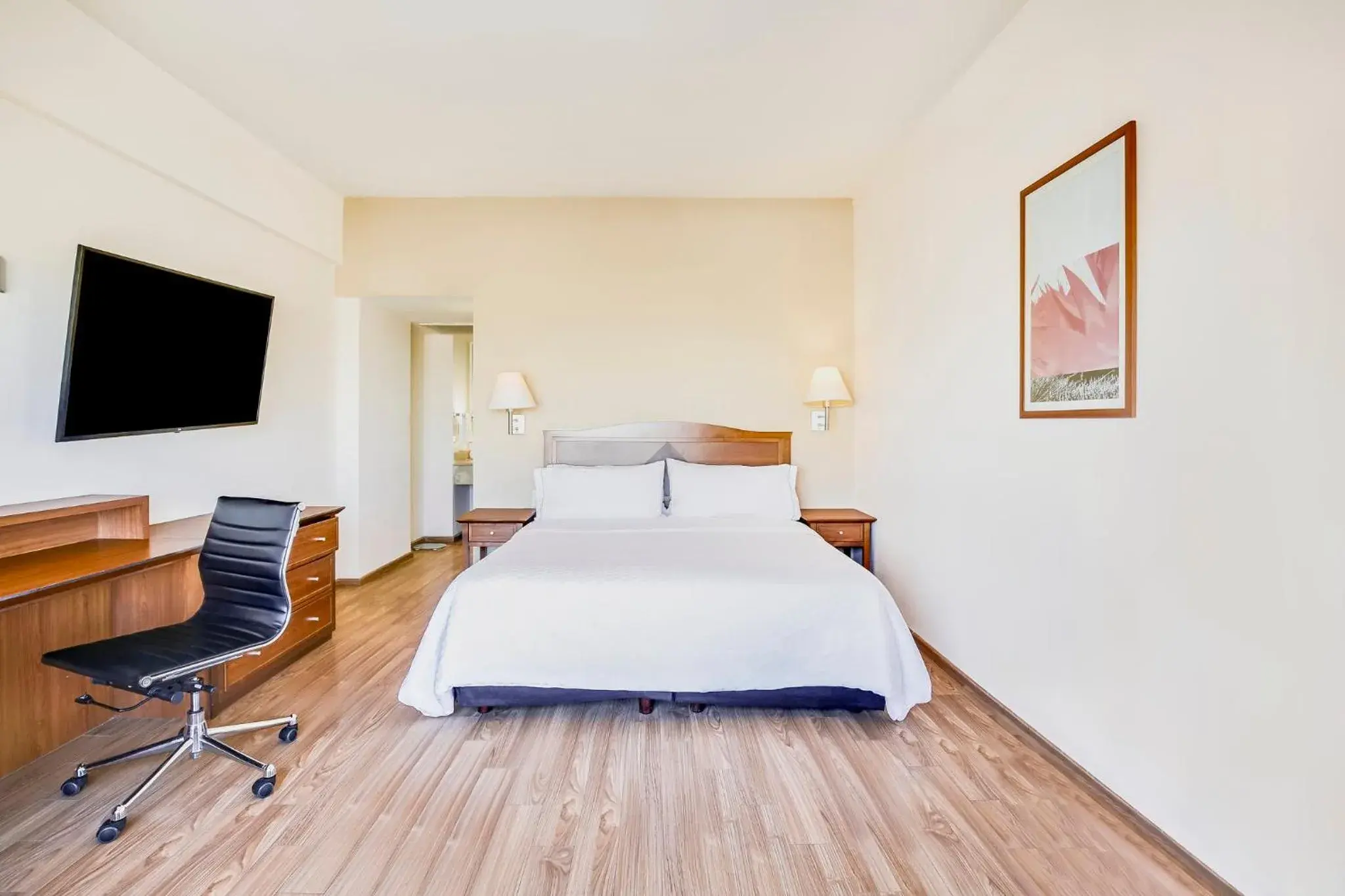 Photo of the whole room, Bed in Fiesta Inn Torreon Galerias Photo of the whole room, Bed in Fiesta Inn Torreon Galerias