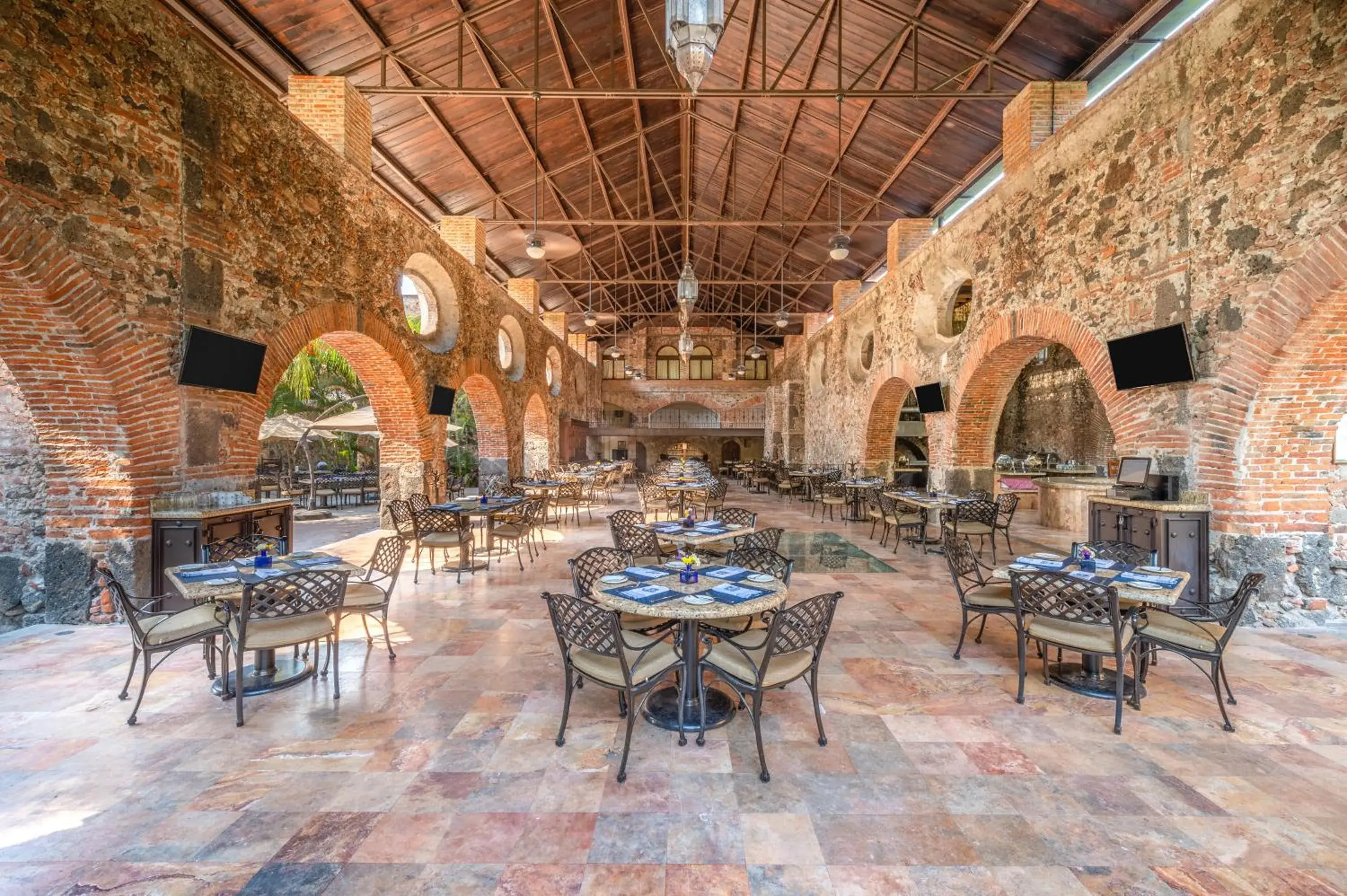 Restaurant/places to eat in Fiesta Americana Hacienda San Antonio El Puente Resort & Spa Restaurant/places to eat in Fiesta Americana Hacienda San Antonio El Puente Resort & Spa
