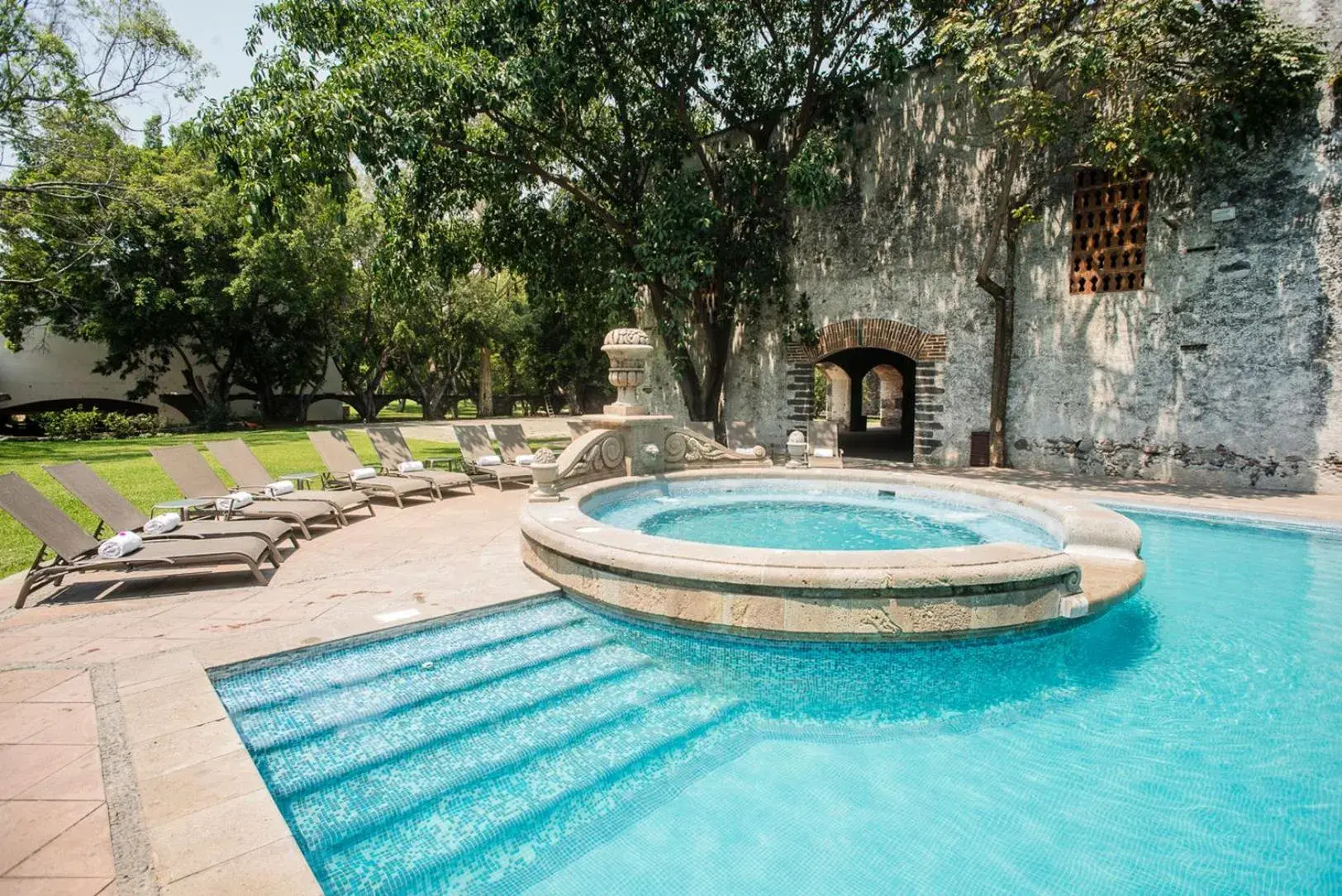 Swimming pool in Fiesta Americana Hacienda San Antonio El Puente Resort & Spa Swimming pool in Fiesta Americana Hacienda San Antonio El Puente Resort & Spa