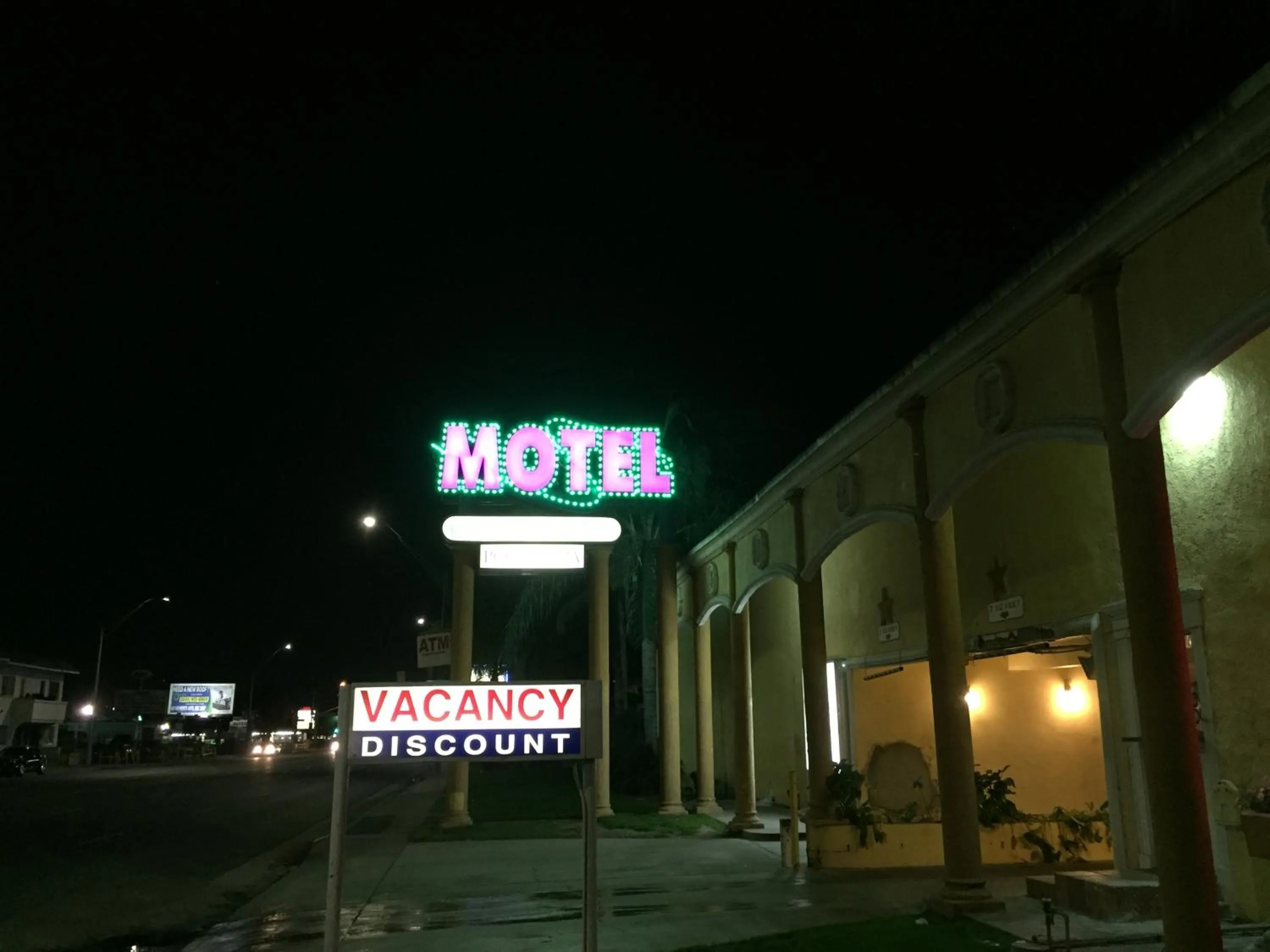 Property logo or sign, Property Building in Colonial Pool & Spa Motel
