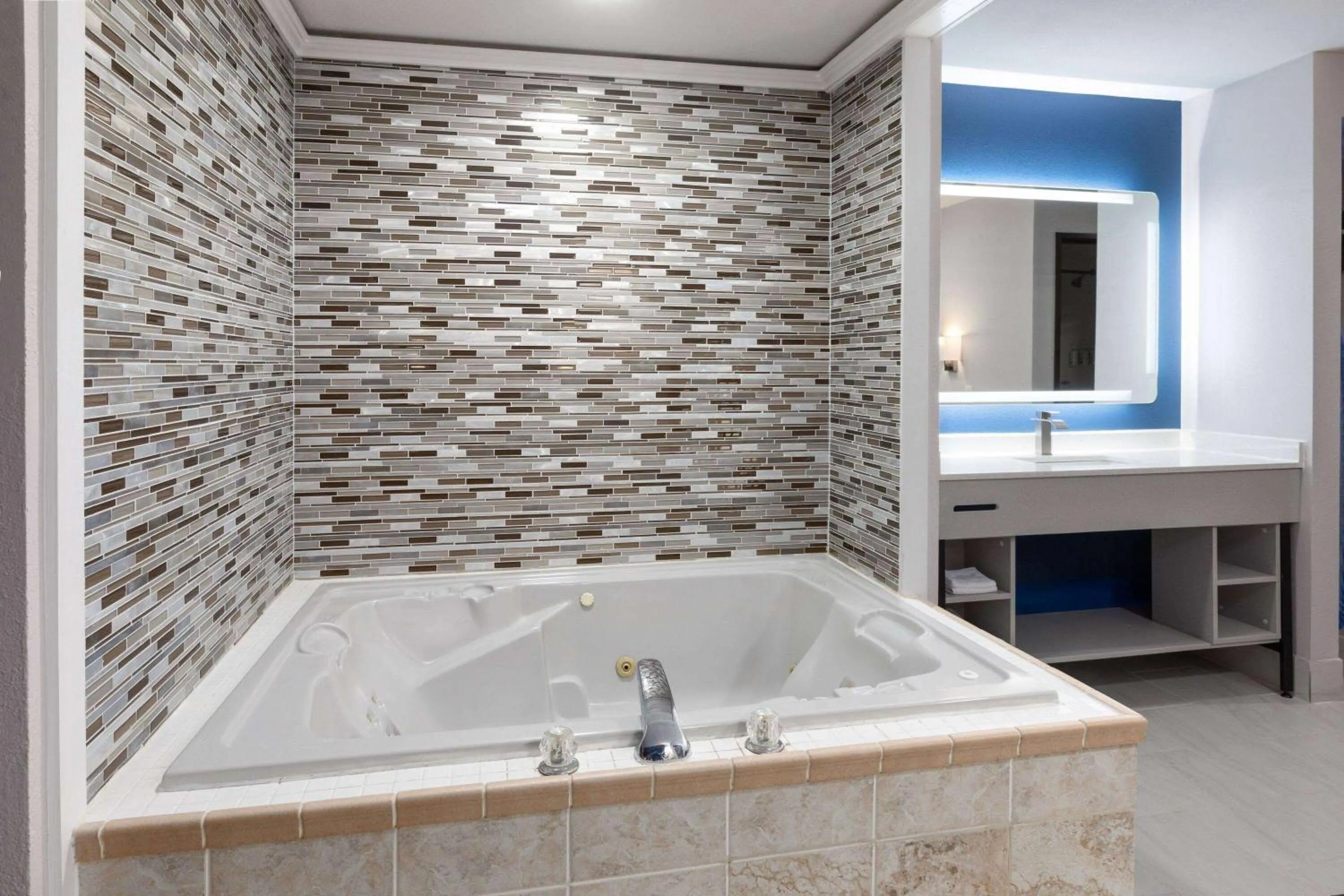 Bath in Baymont by Wyndham Warrenton