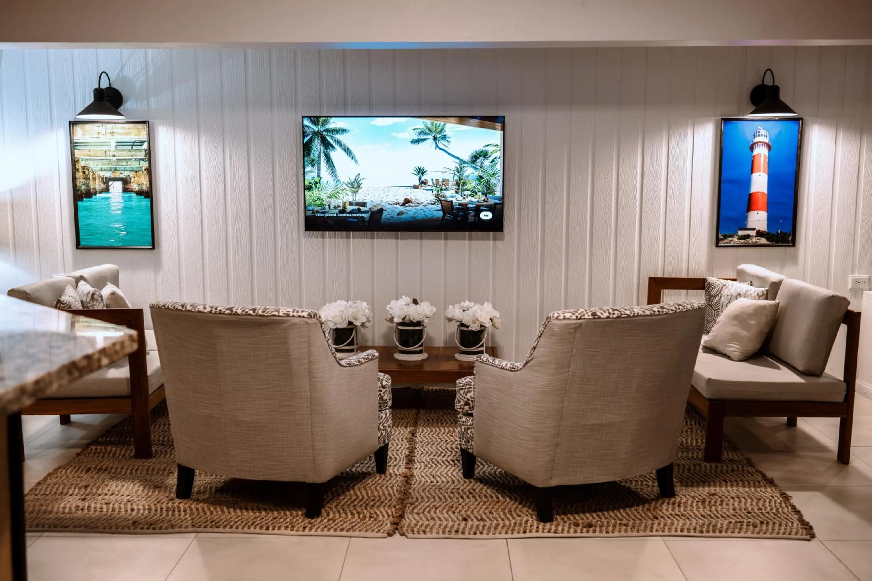 Lobby or reception in Pirate's Inn