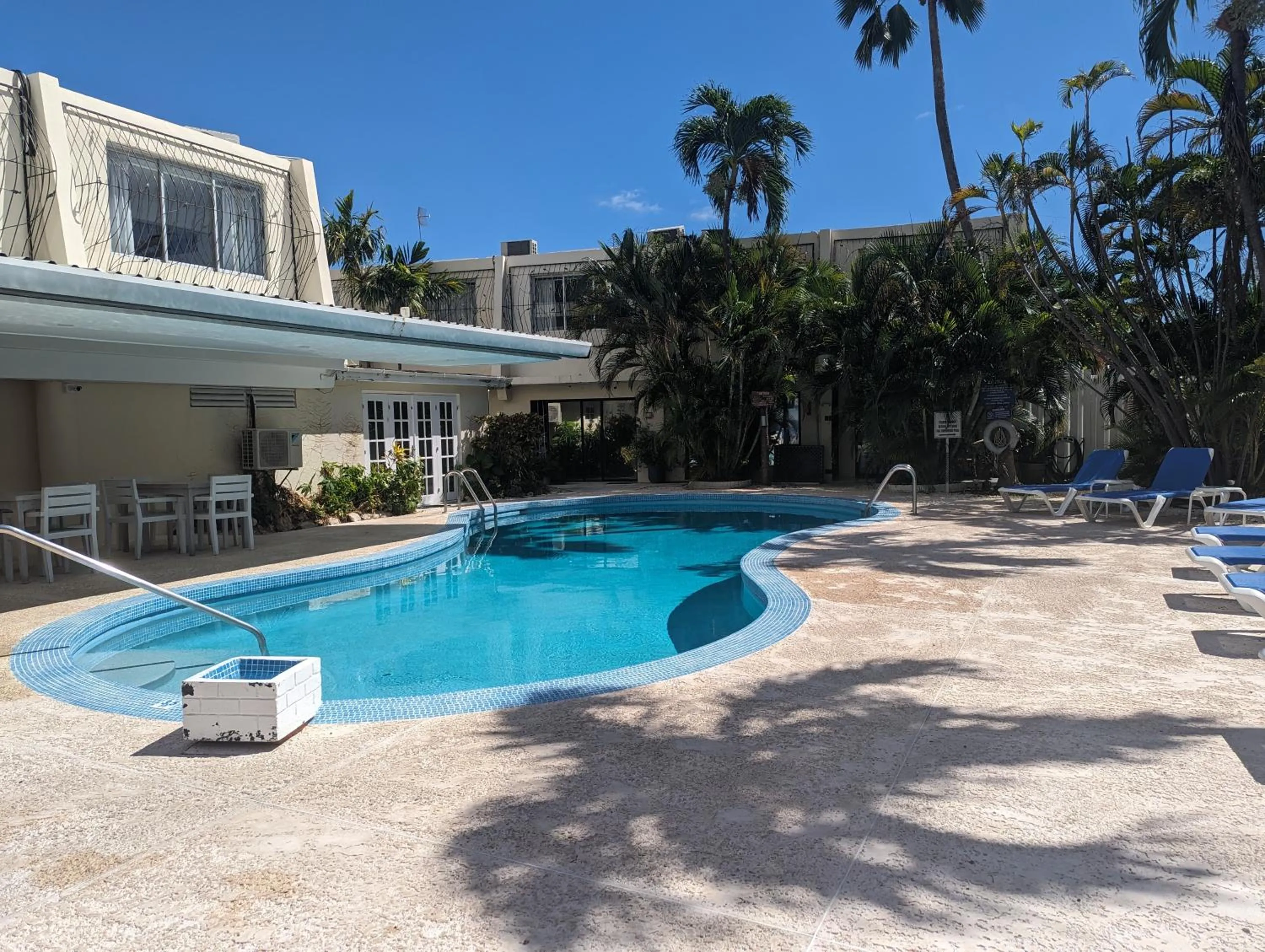 Pool view in Pirate's Inn