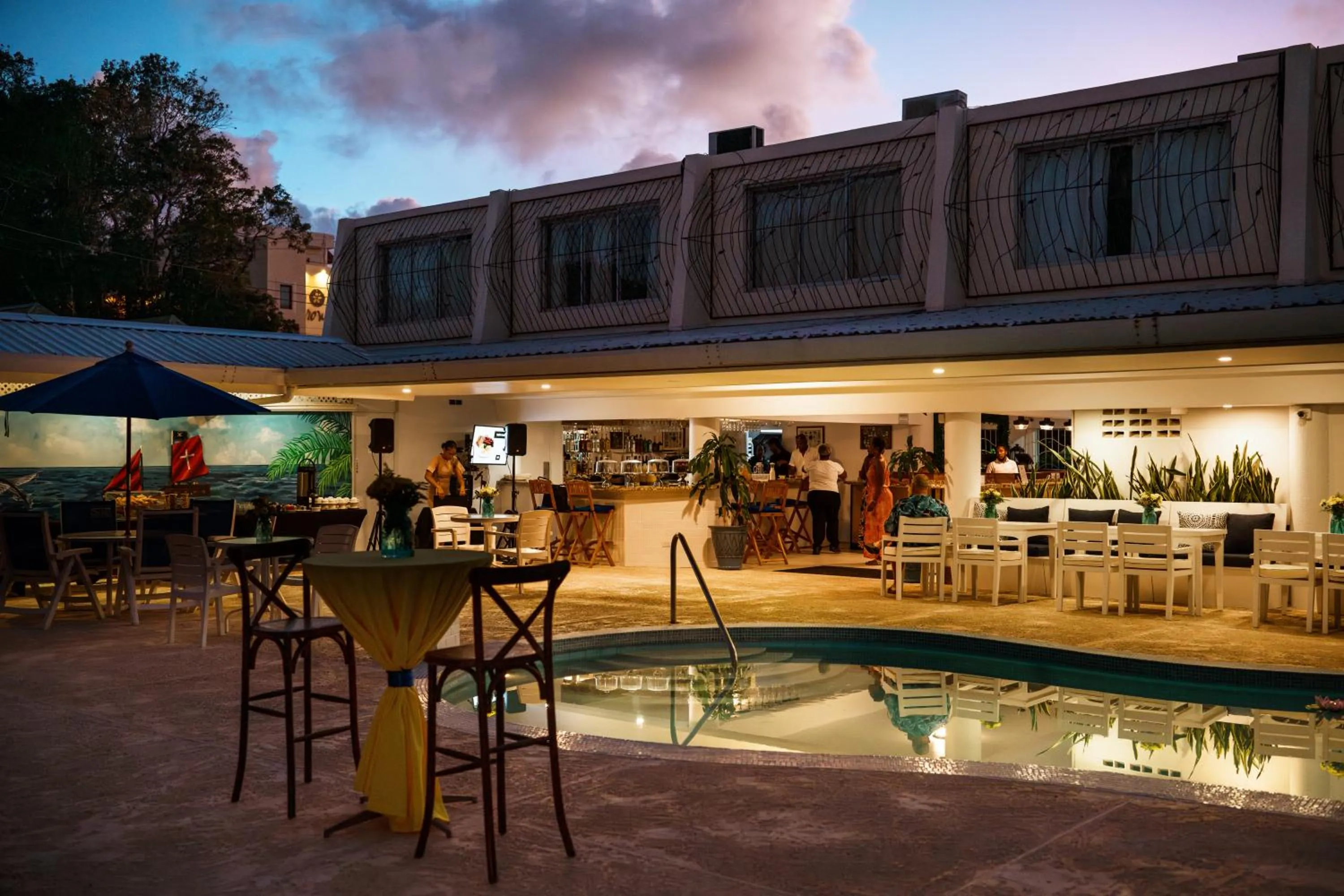 Swimming pool in Pirate's Inn