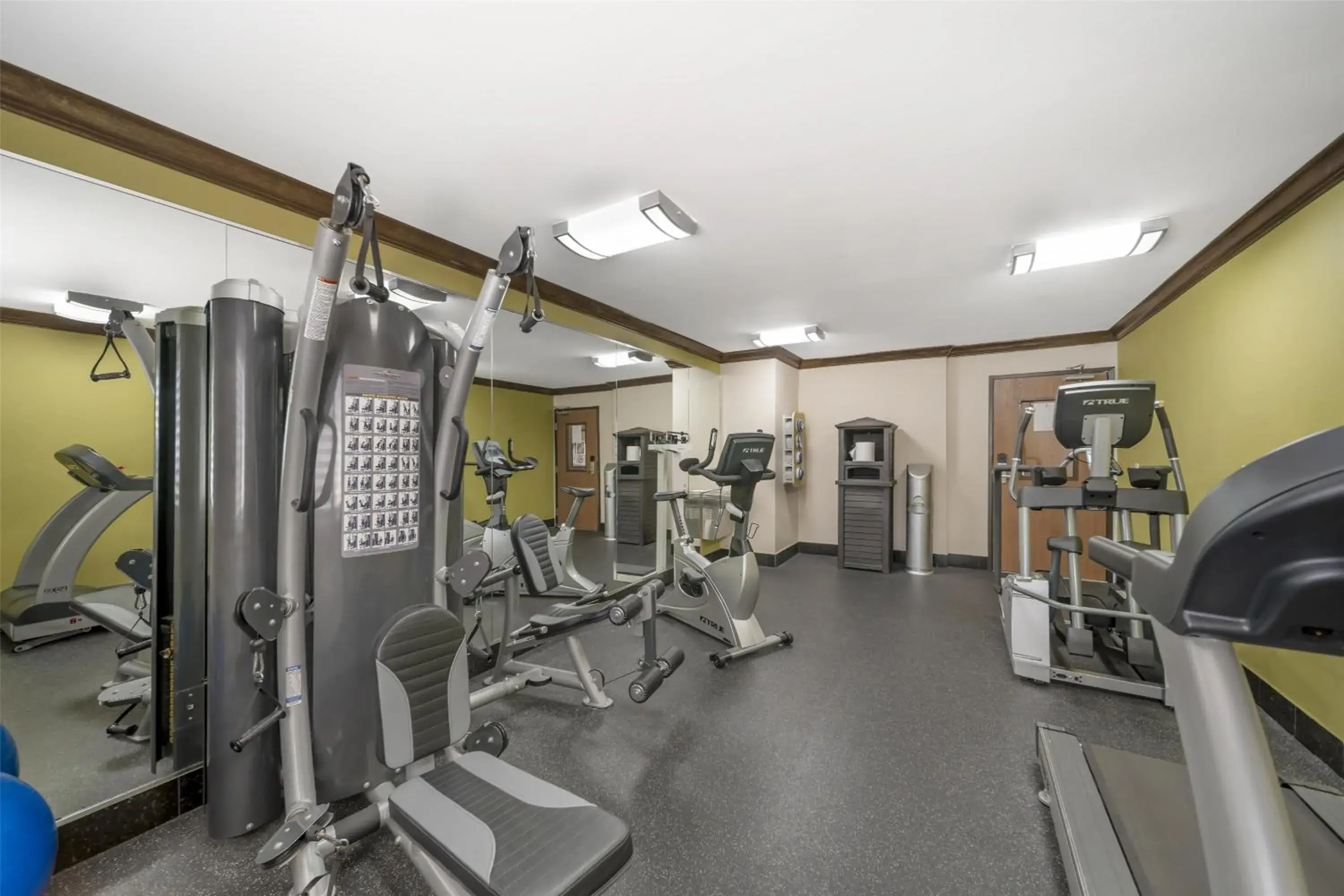Fitness centre/facilities in Best Western Antelope Inn & Suites Fitness centre/facilities in Best Western Antelope Inn & Suites