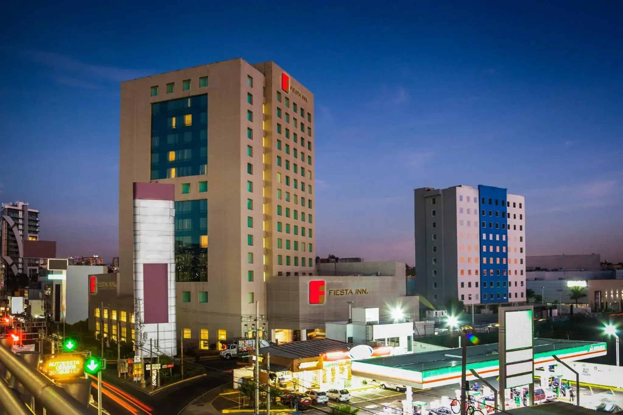 Property building in Fiesta Inn Periferico Sur Property building in Fiesta Inn Periferico Sur