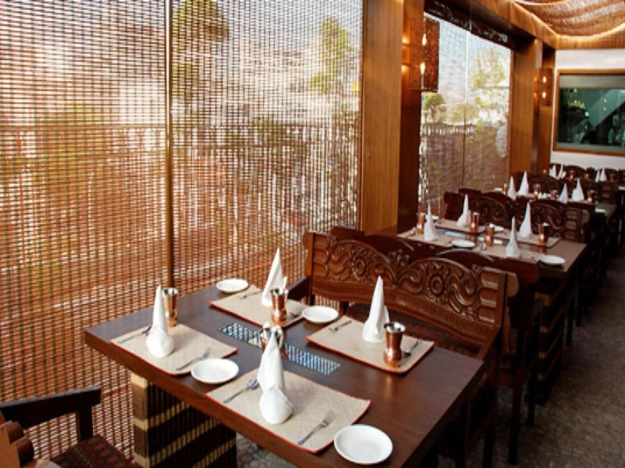 Restaurant/places to eat in Hotel Palace Heights