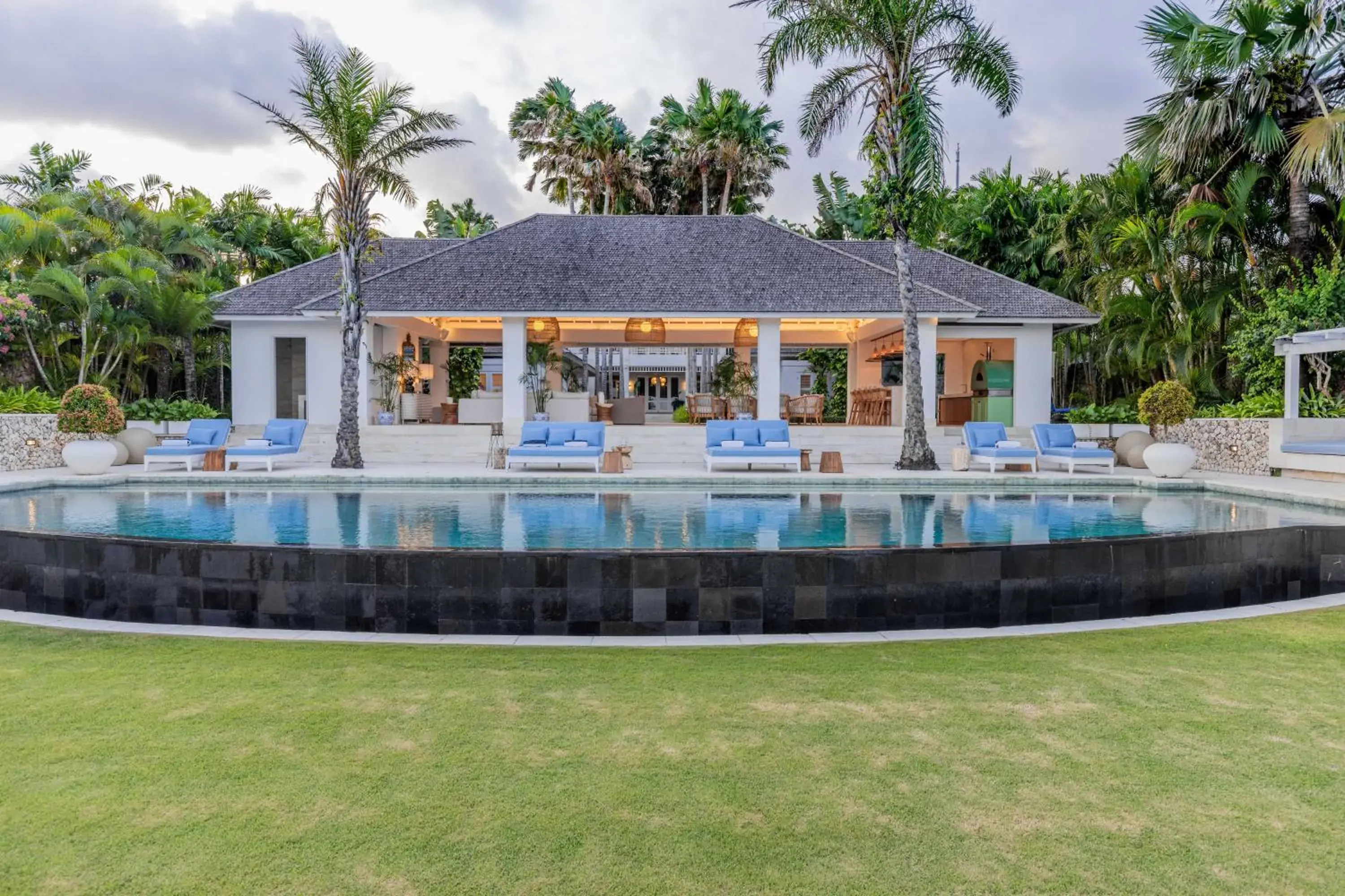 The Ungasan Clifftop Resort The Ungasan Clifftop Resort