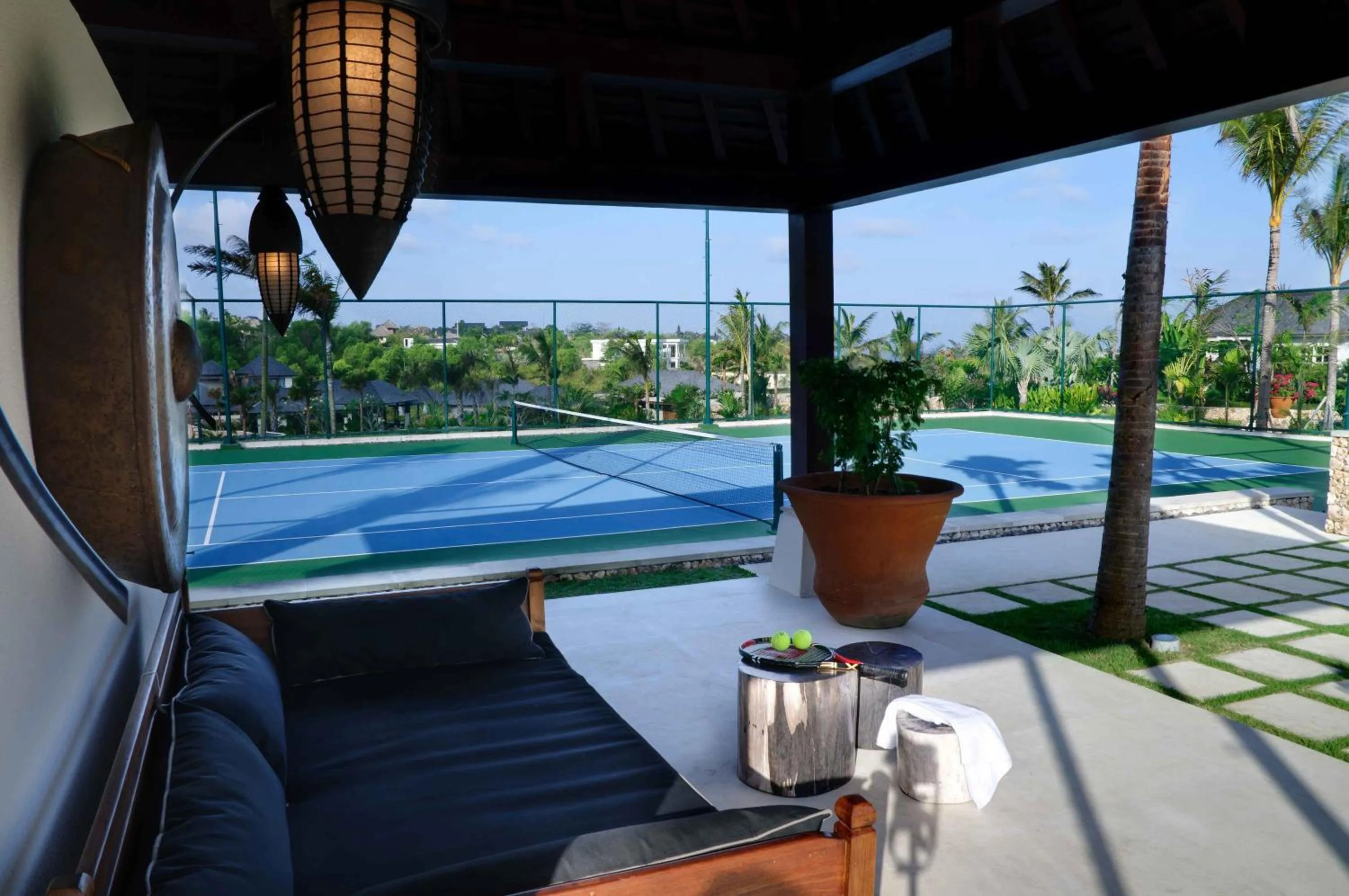 Tennis court in The Ungasan Clifftop Resort