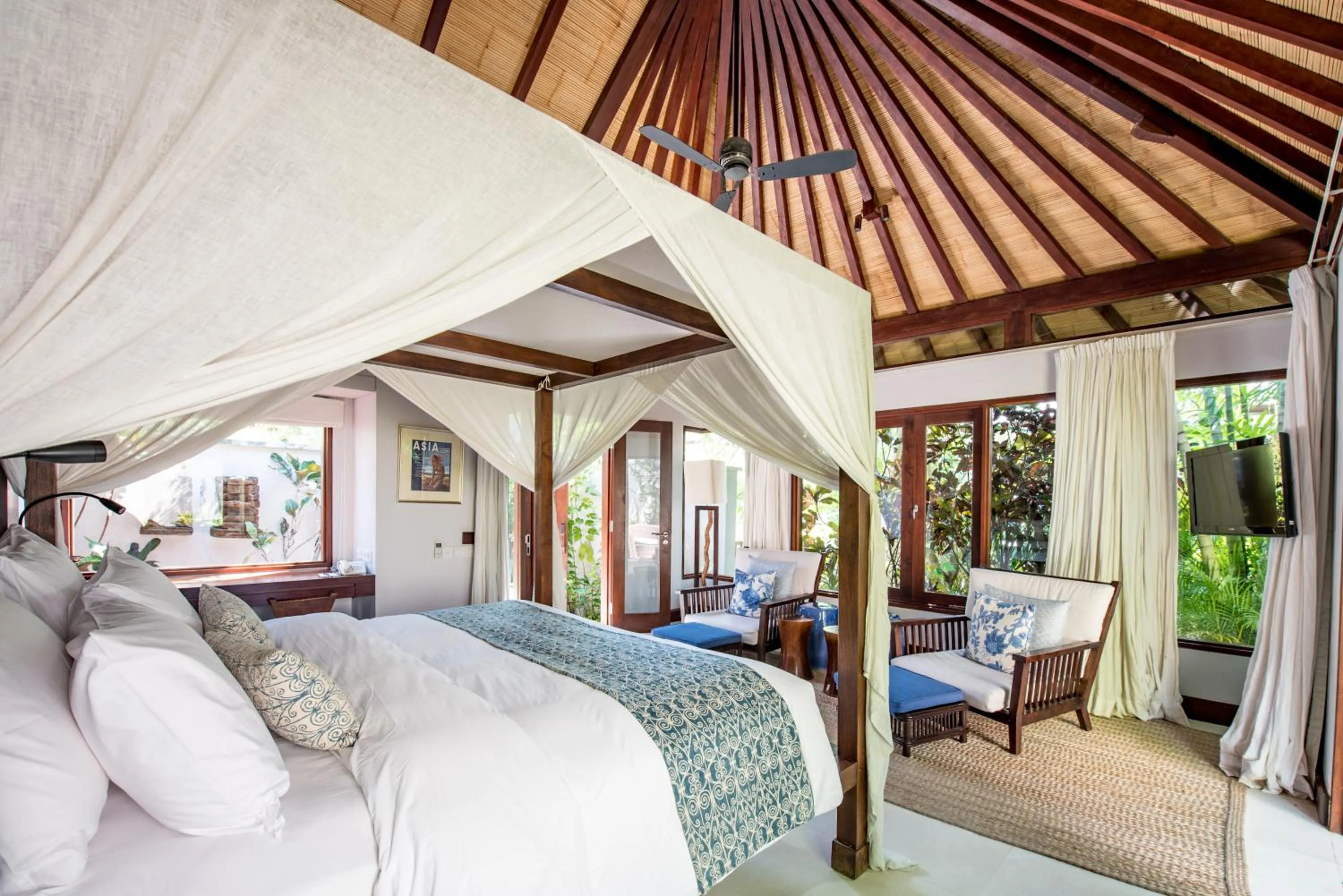 Bed in The Ungasan Clifftop Resort