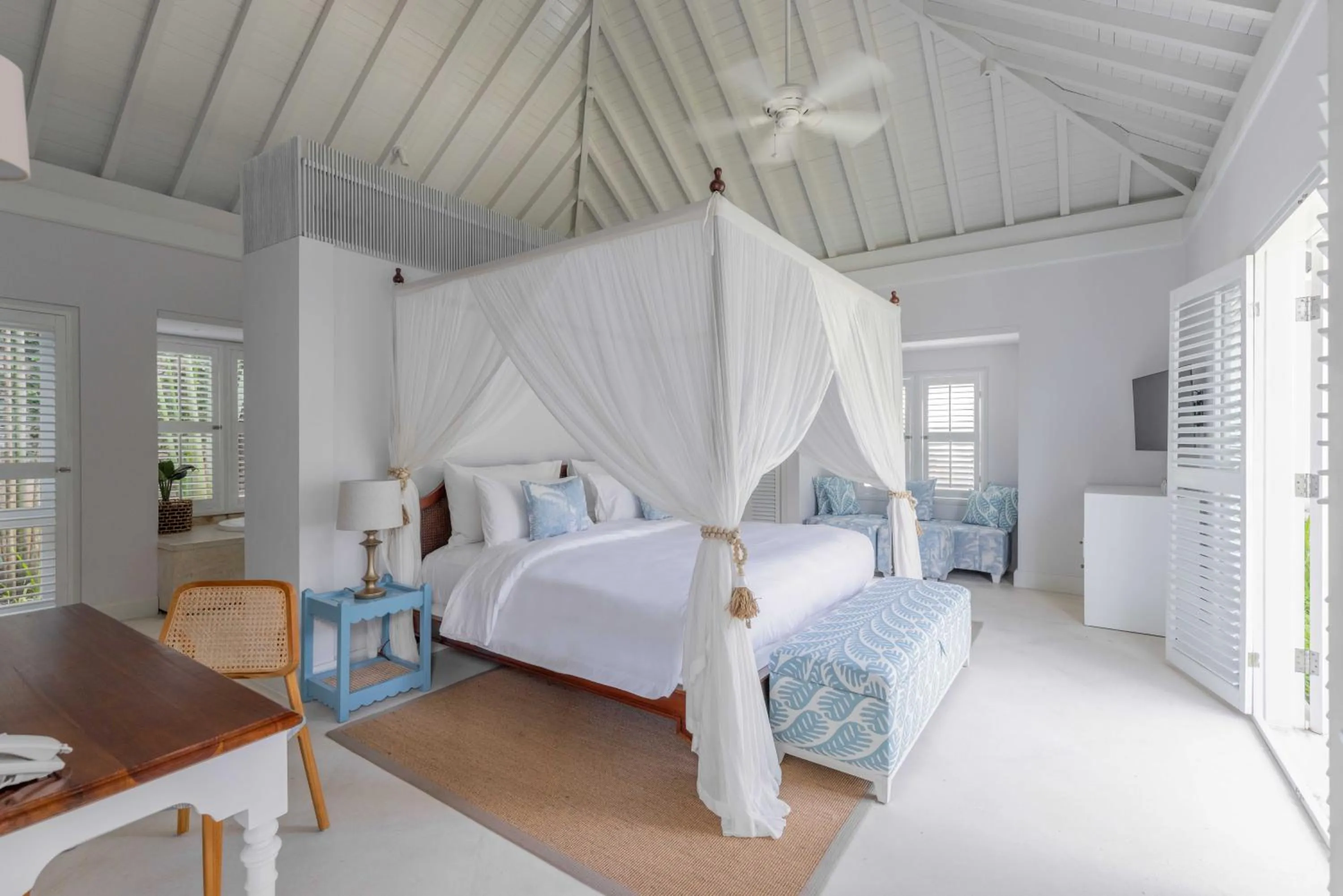 Bed in The Ungasan Clifftop Resort