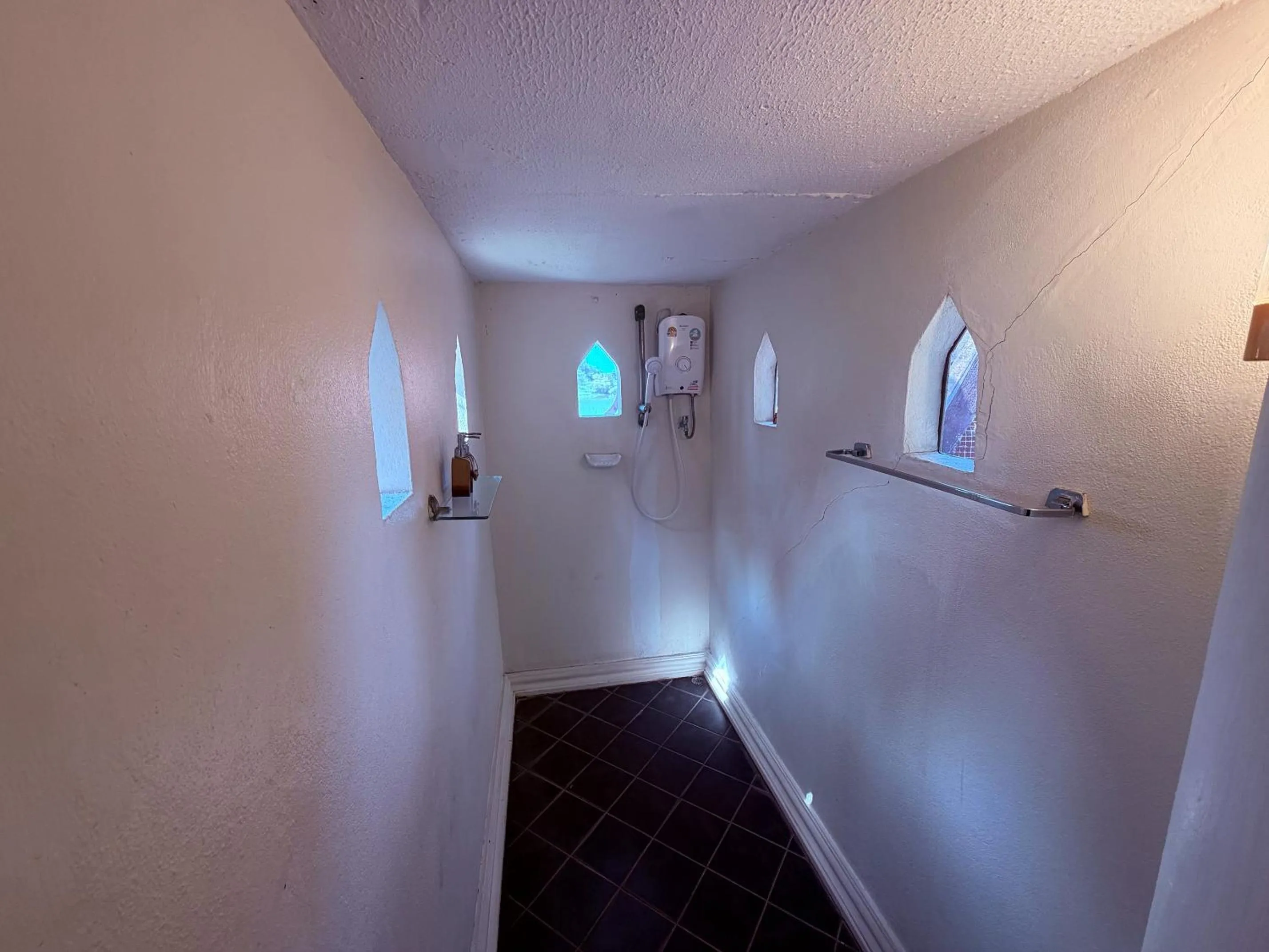 Bathroom in Ayutthaya Garden River Home