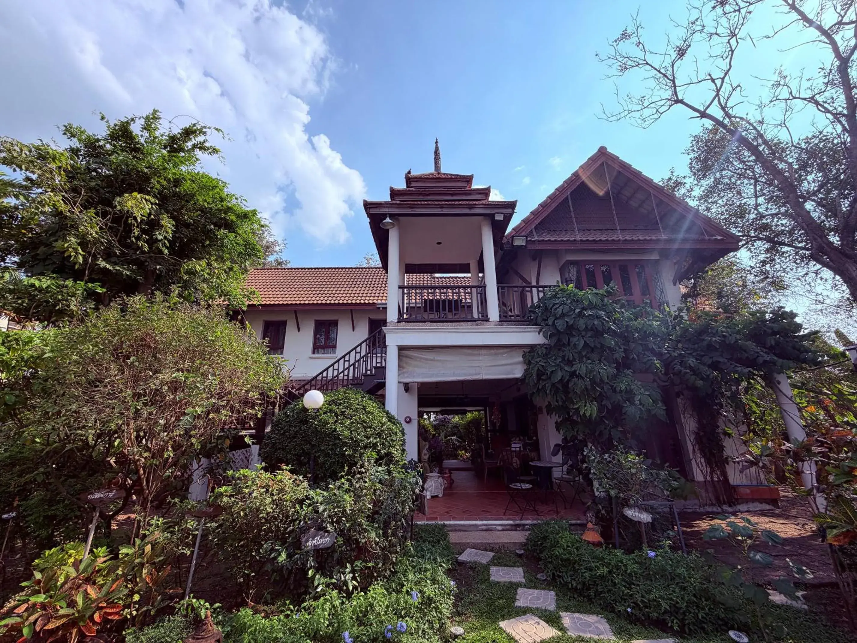 Property building in Ayutthaya Garden River Home Property building in Ayutthaya Garden River Home