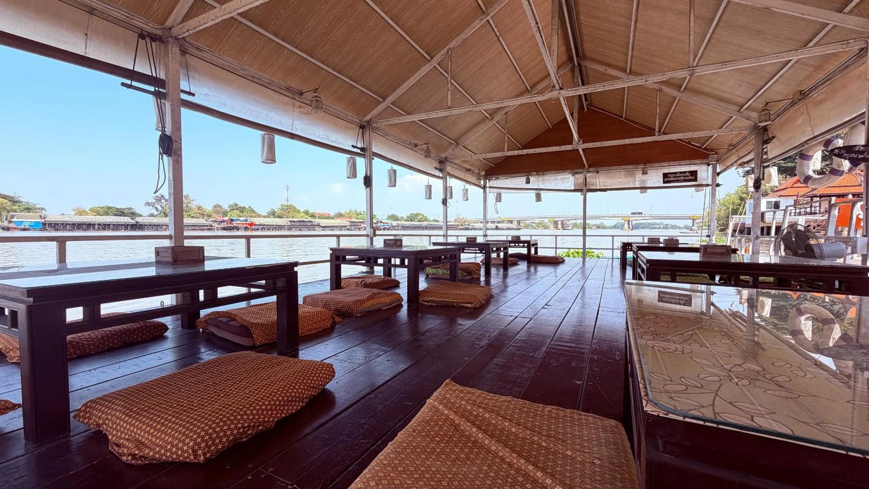 Restaurant/places to eat in Ayutthaya Garden River Home