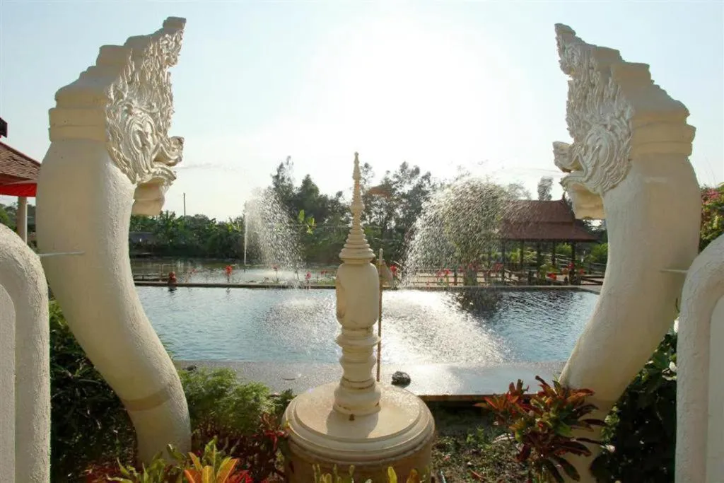 Ayutthaya Garden River Home