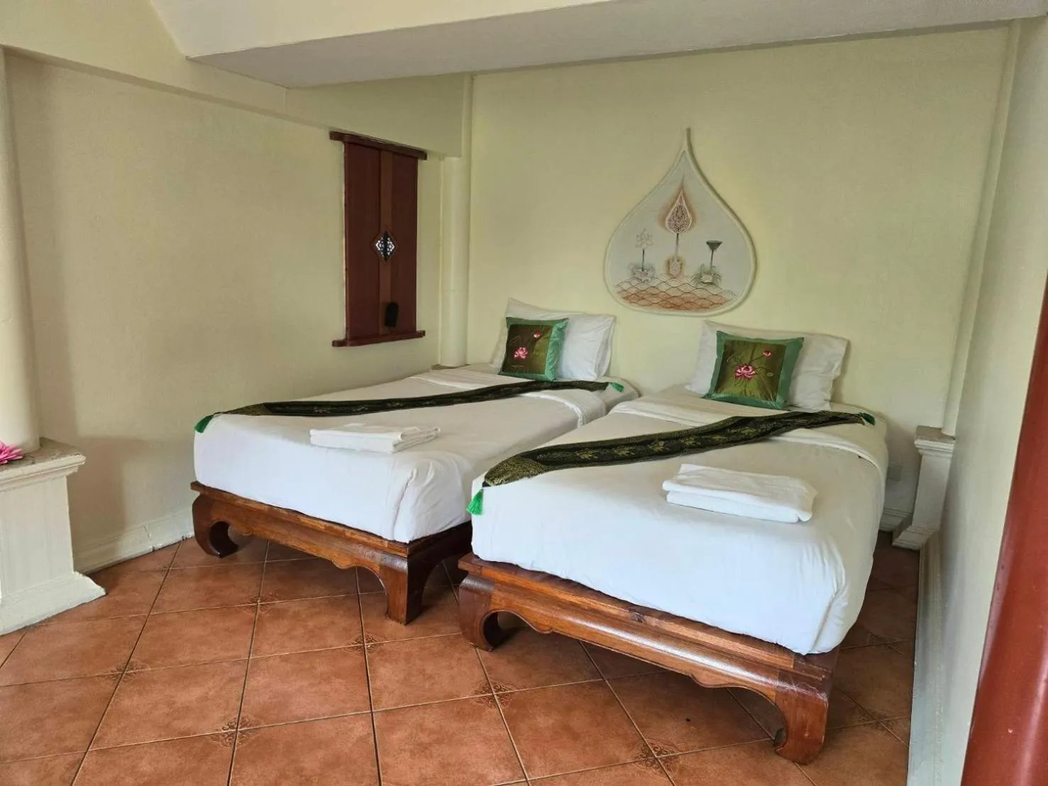 Bed in Ayutthaya Garden River Home