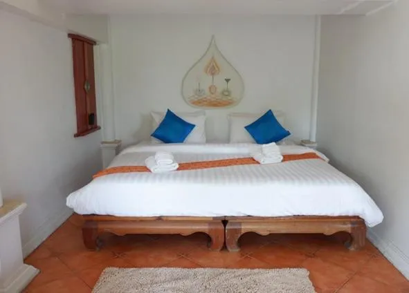 Bed in Ayutthaya Garden River Home