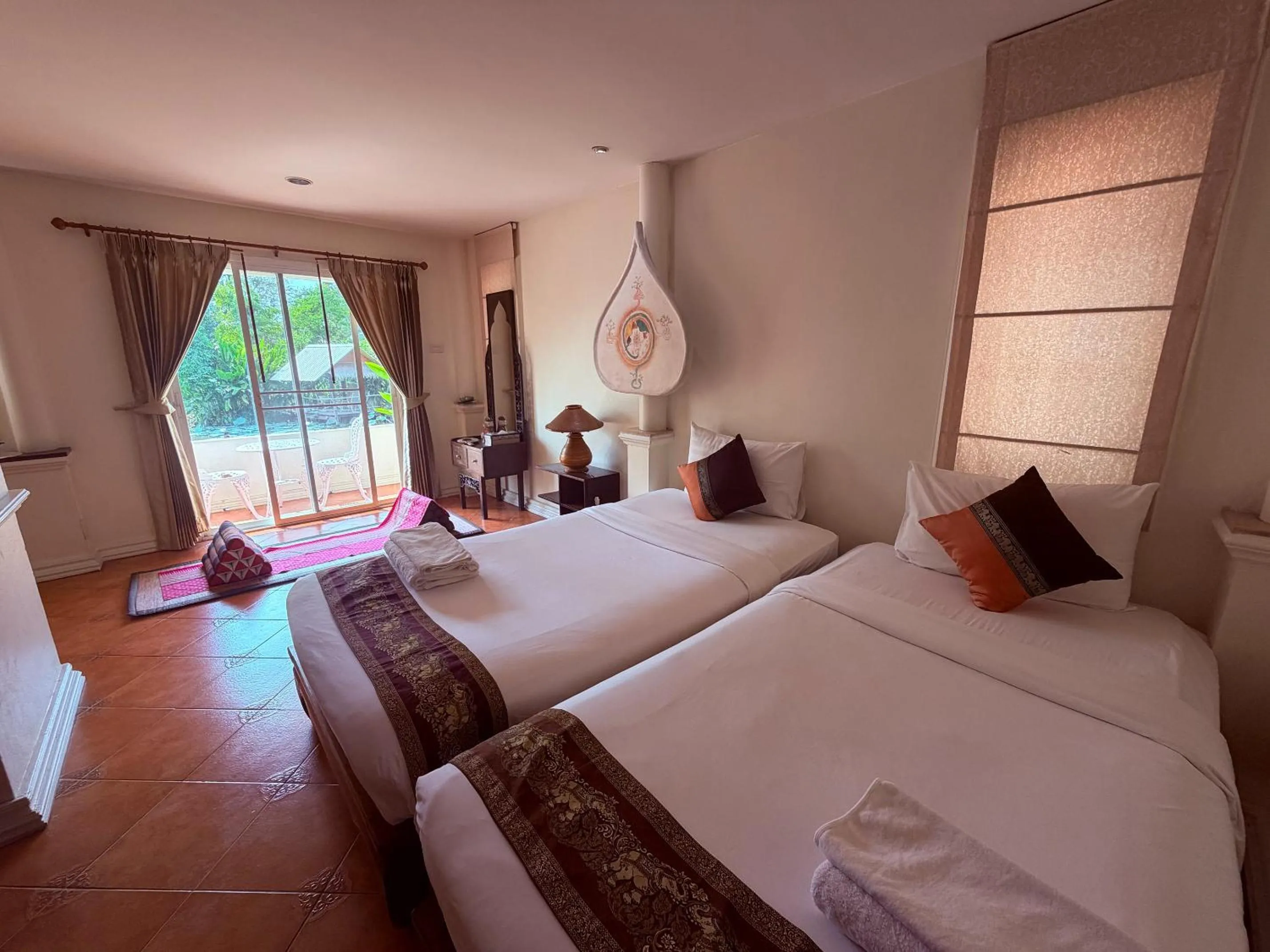 Bed in Ayutthaya Garden River Home