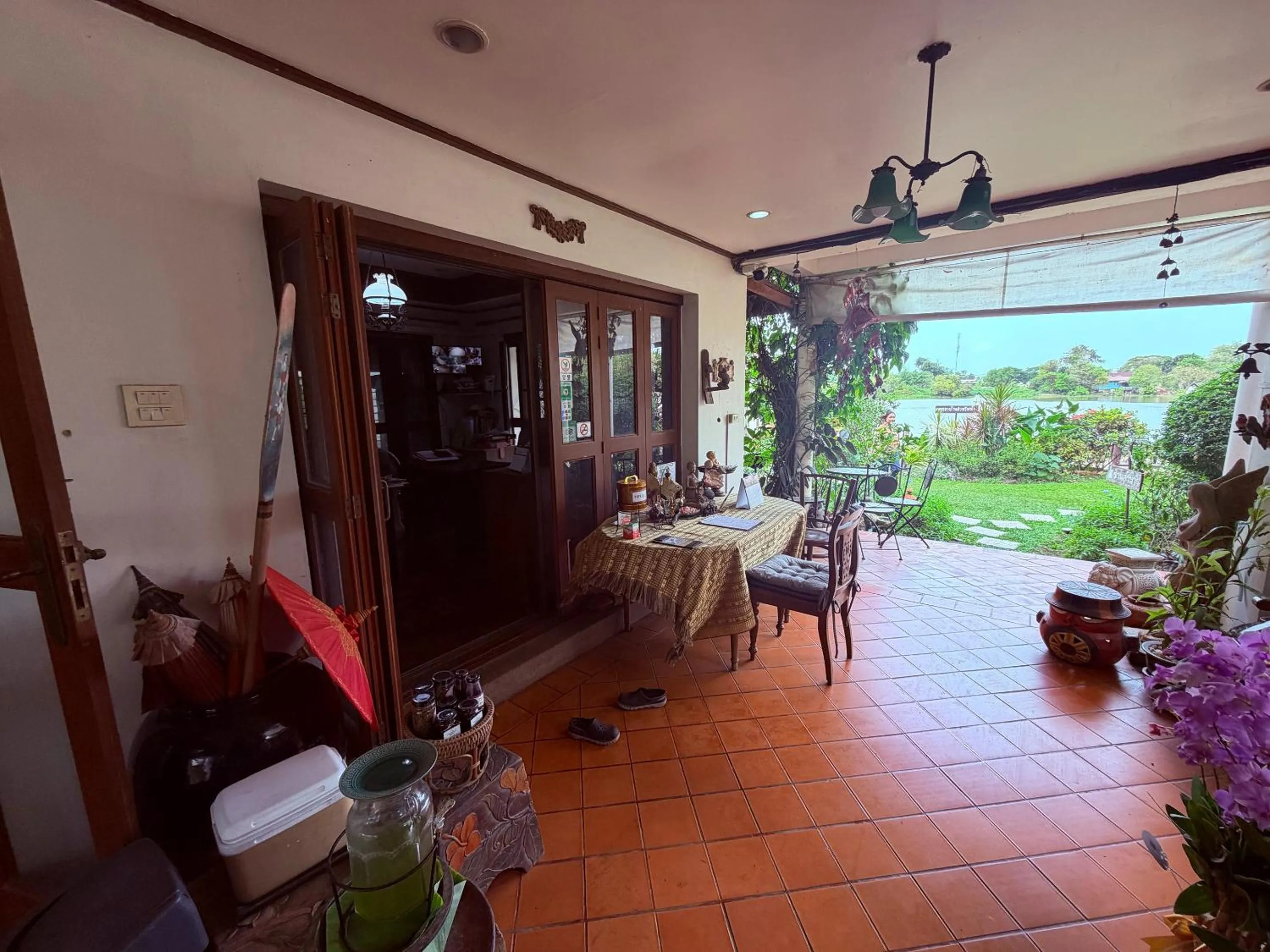 Lobby or reception in Ayutthaya Garden River Home