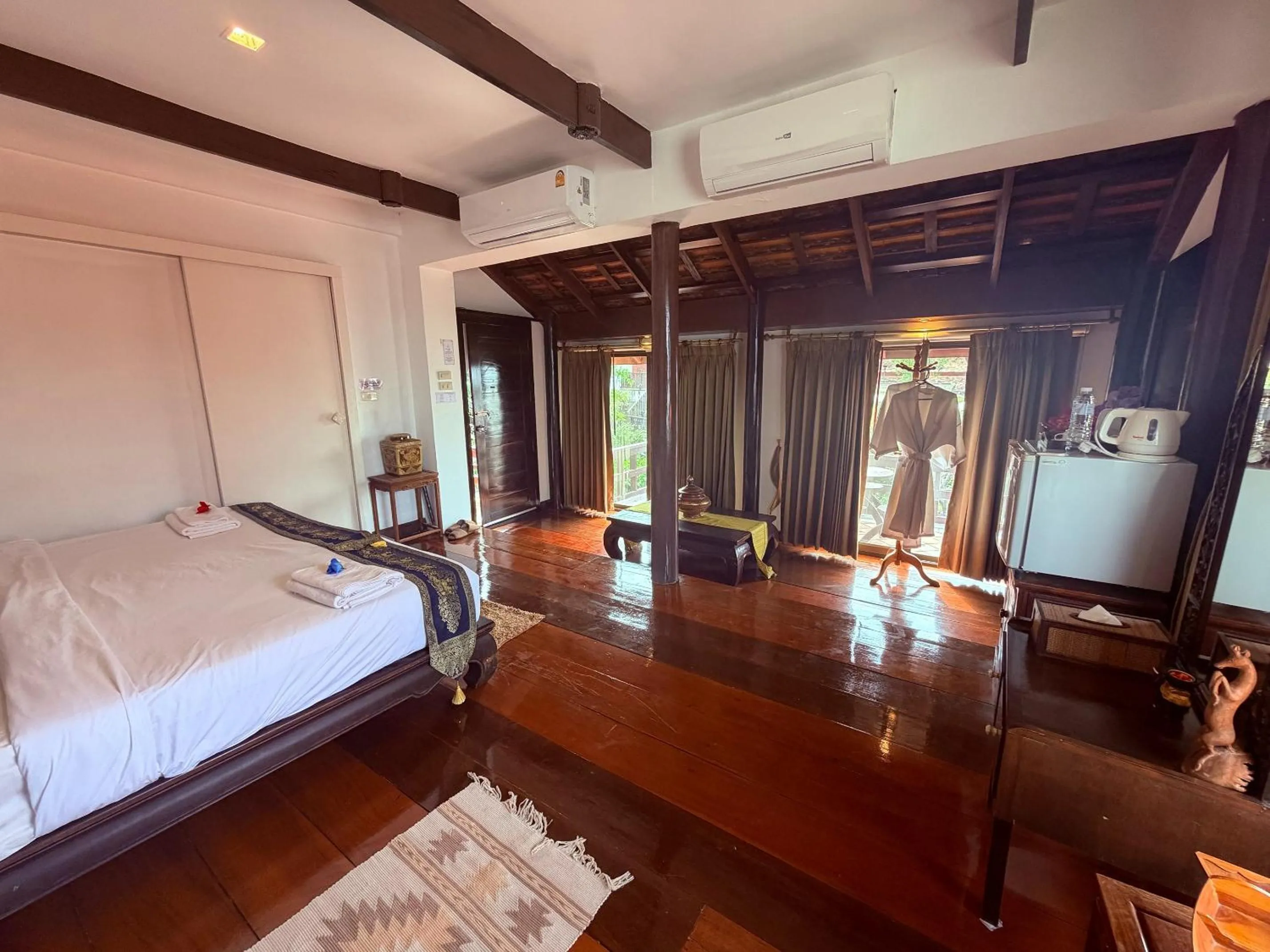 Bed in Ayutthaya Garden River Home