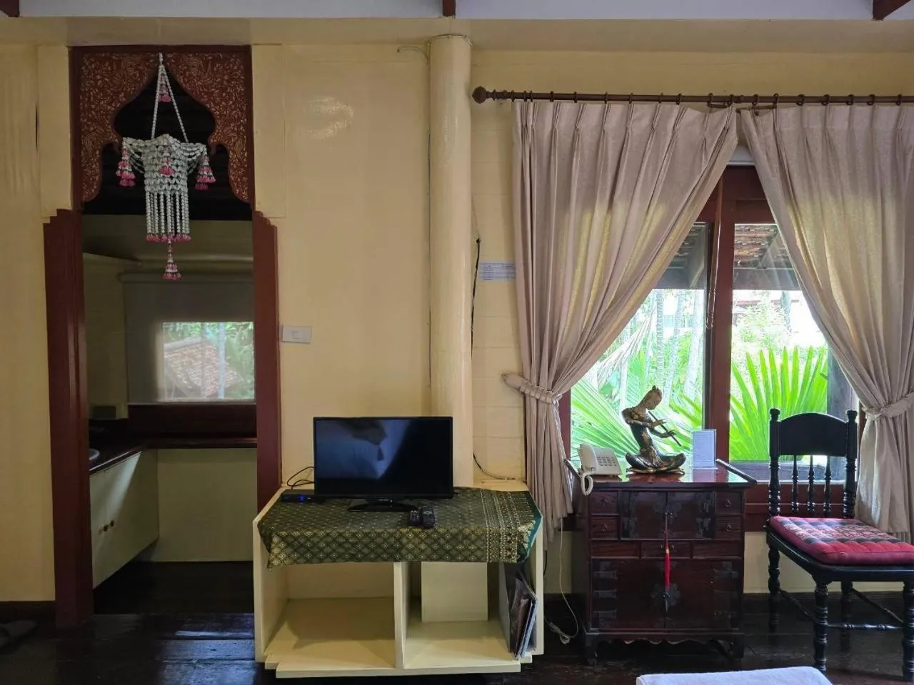 Ayutthaya Garden River Home