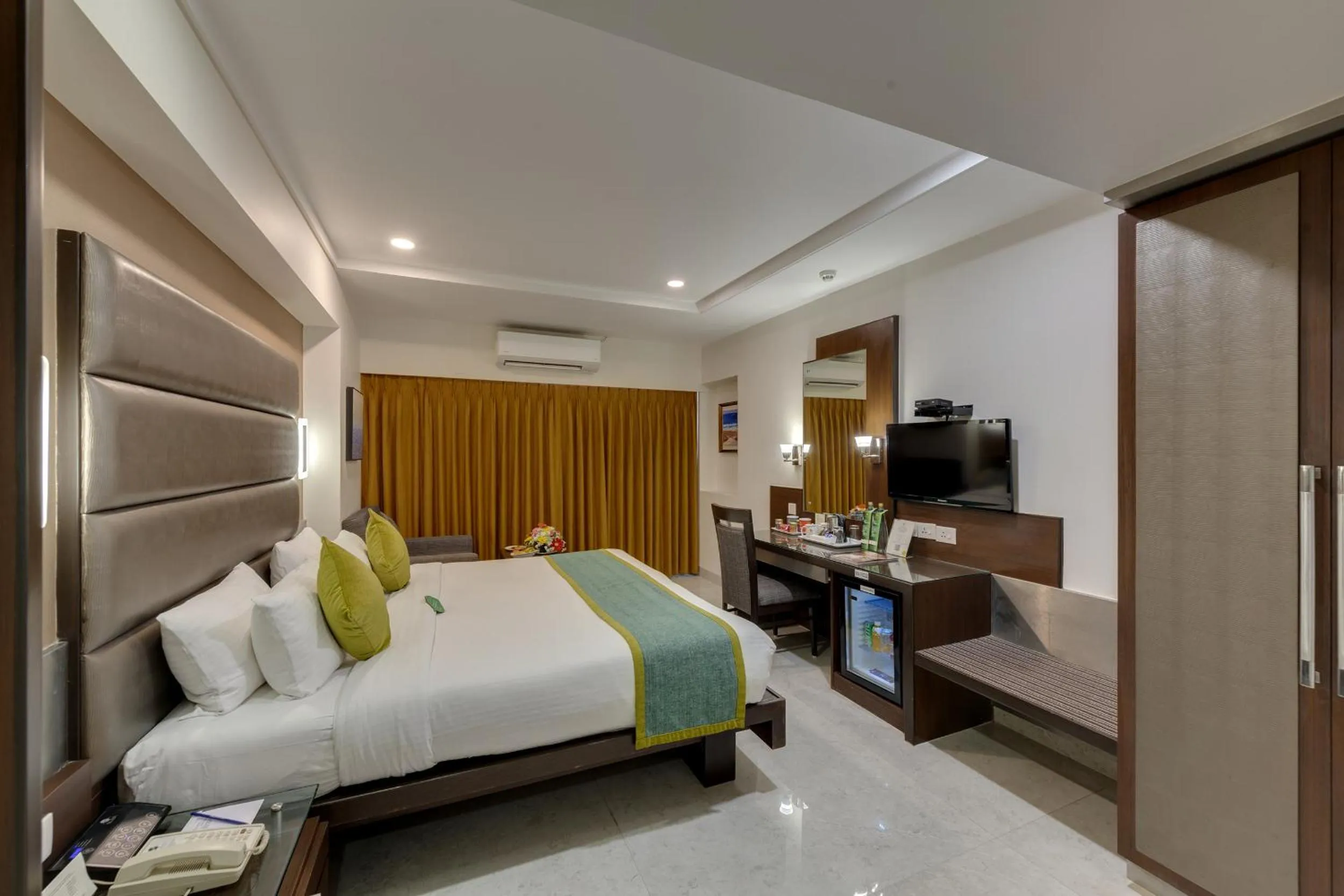 Bedroom, Bed in Hotel Suba Galaxy Mumbai