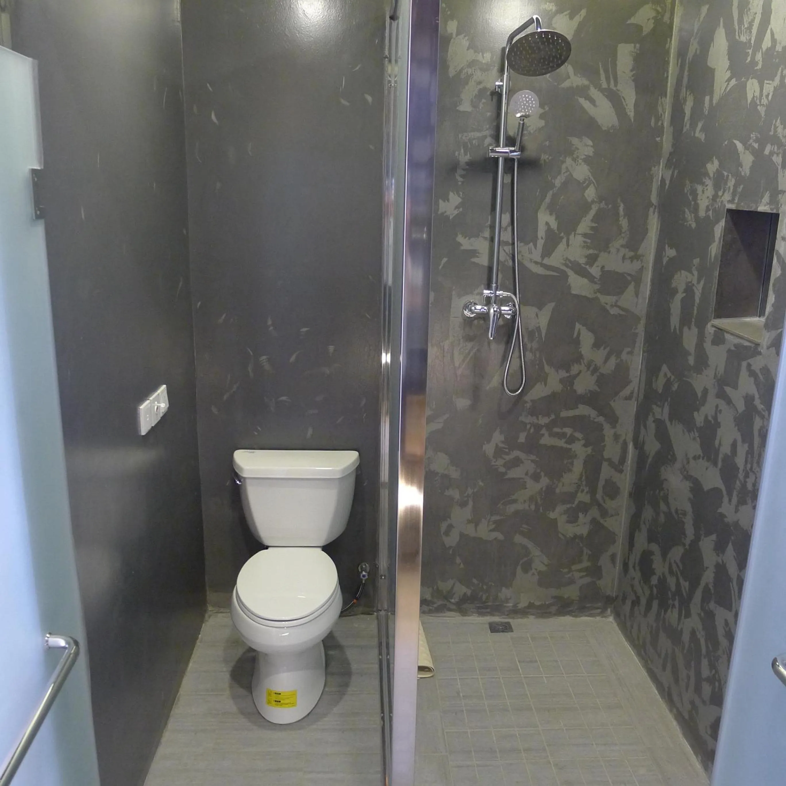 Bathroom in Ming Courtyard