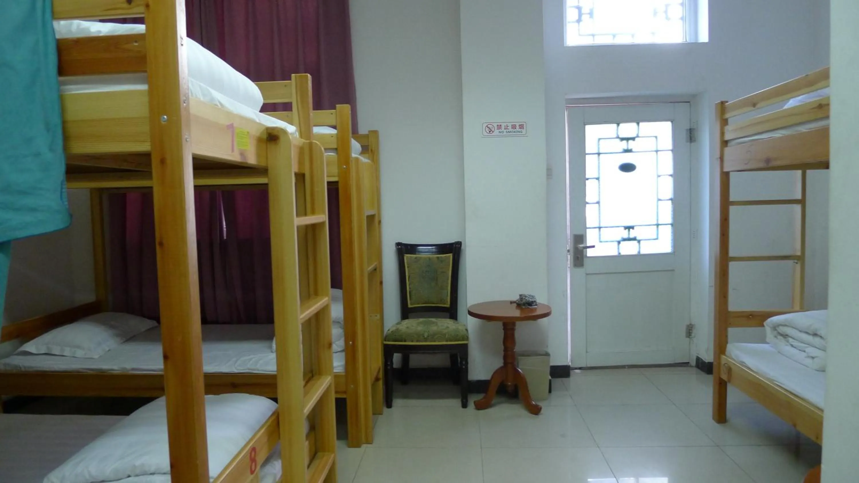 Bunk Bed in Ming Courtyard