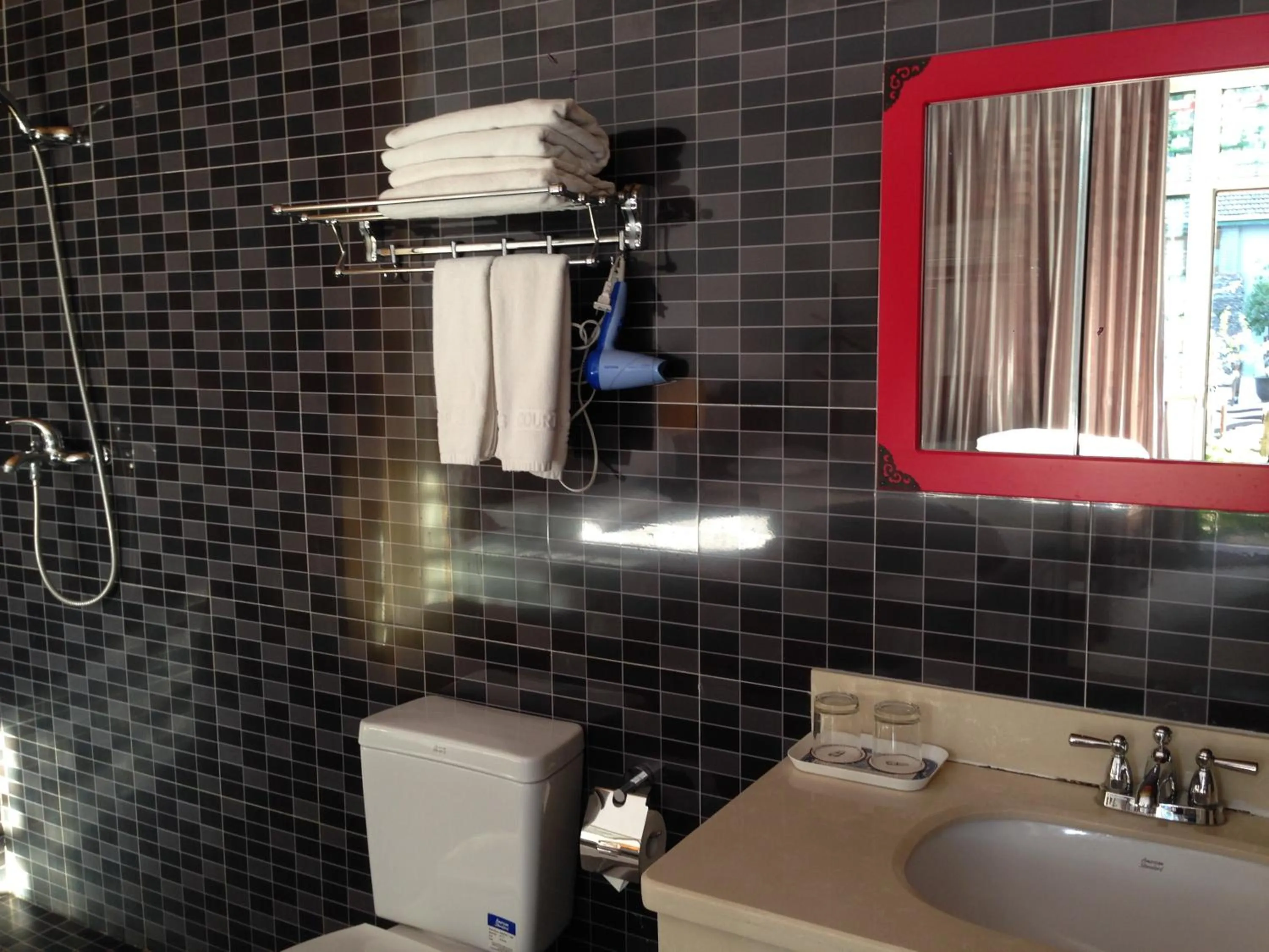 Bathroom in Ming Courtyard