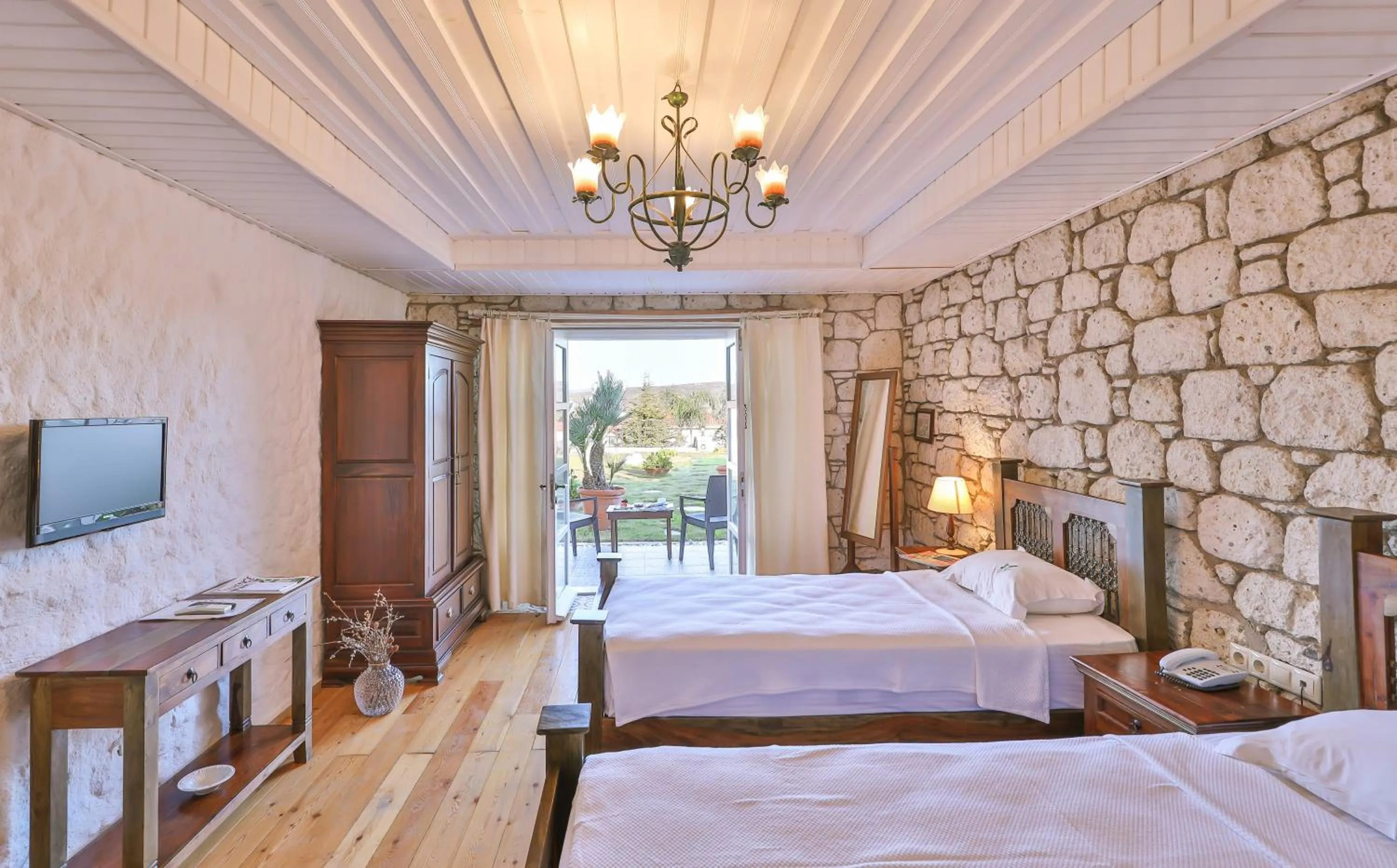 Photo of the whole room, Bed in Imren Han Hotel - Special Category