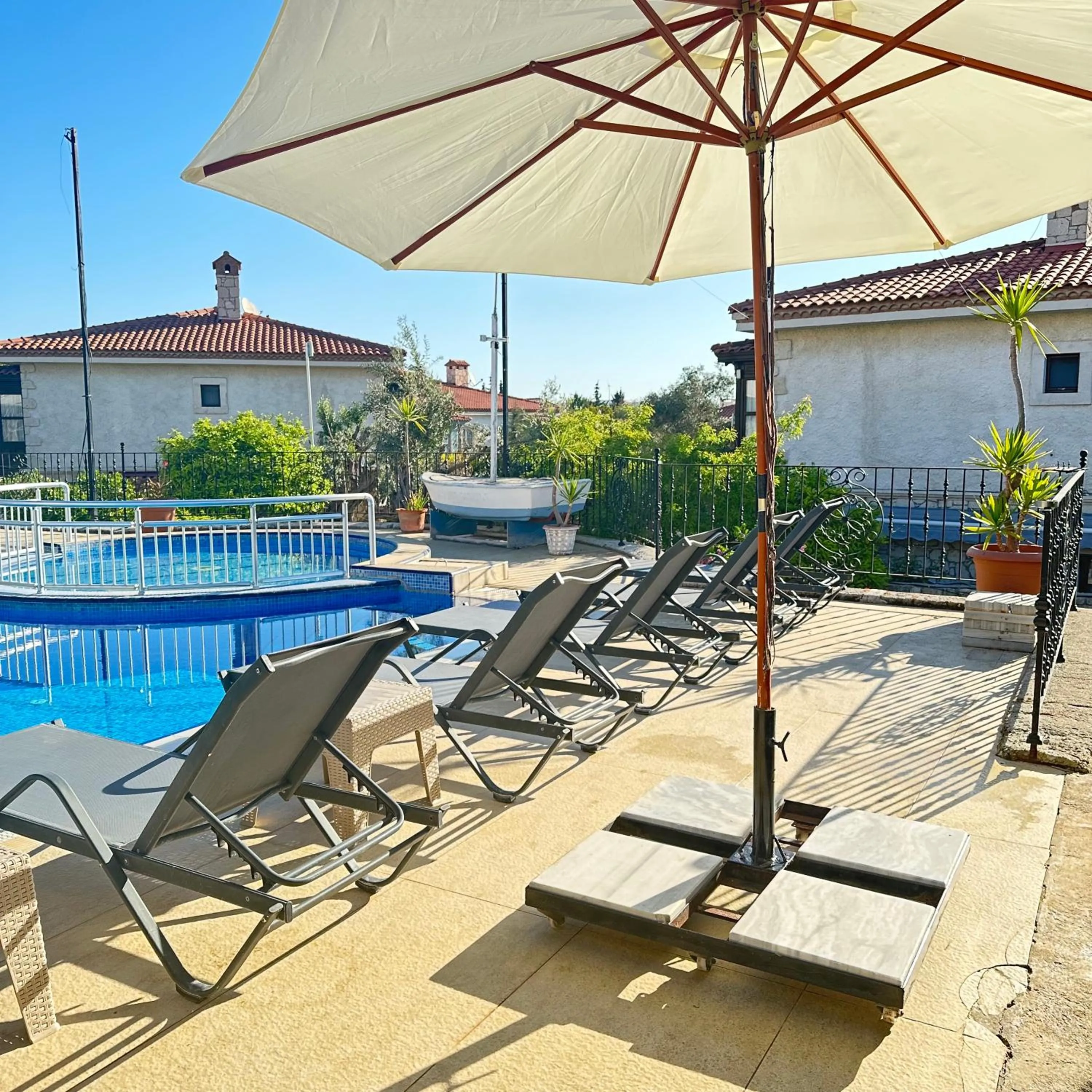 Swimming pool in Imren Han Hotel - Special Category