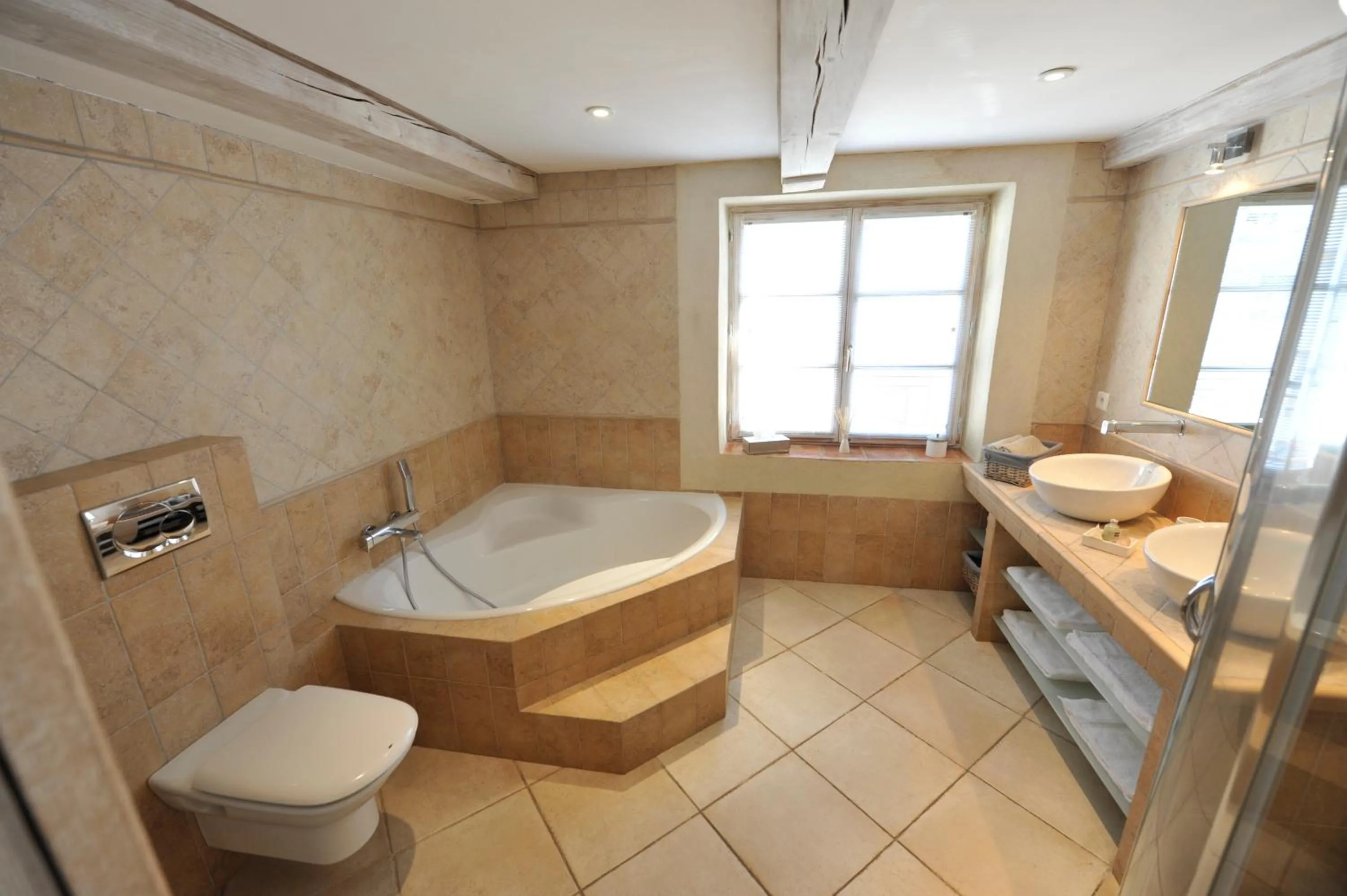 Shower in La Bastide du Soleil