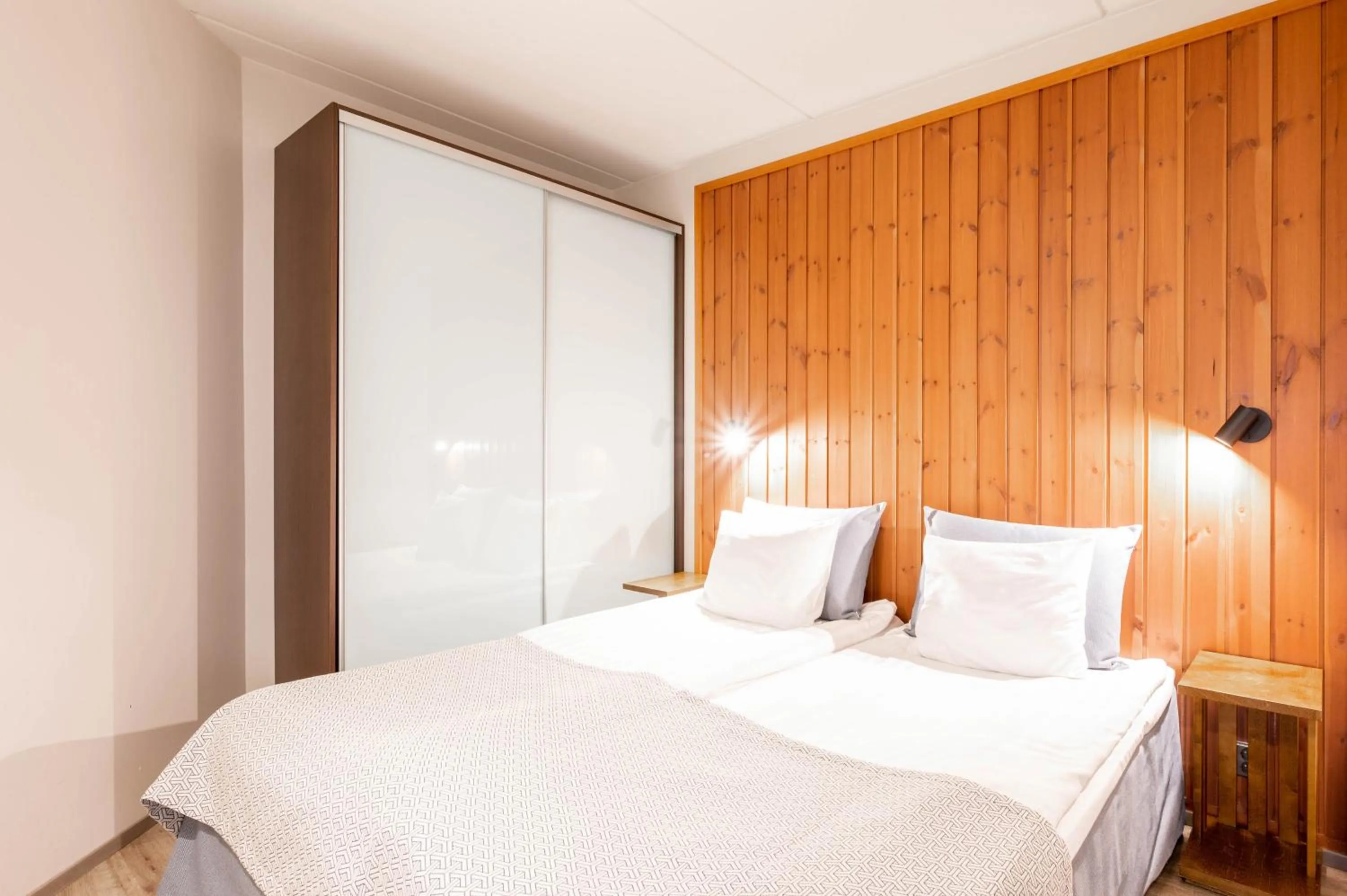 Decorative detail, Bed in Ski-Inn RukaVillage