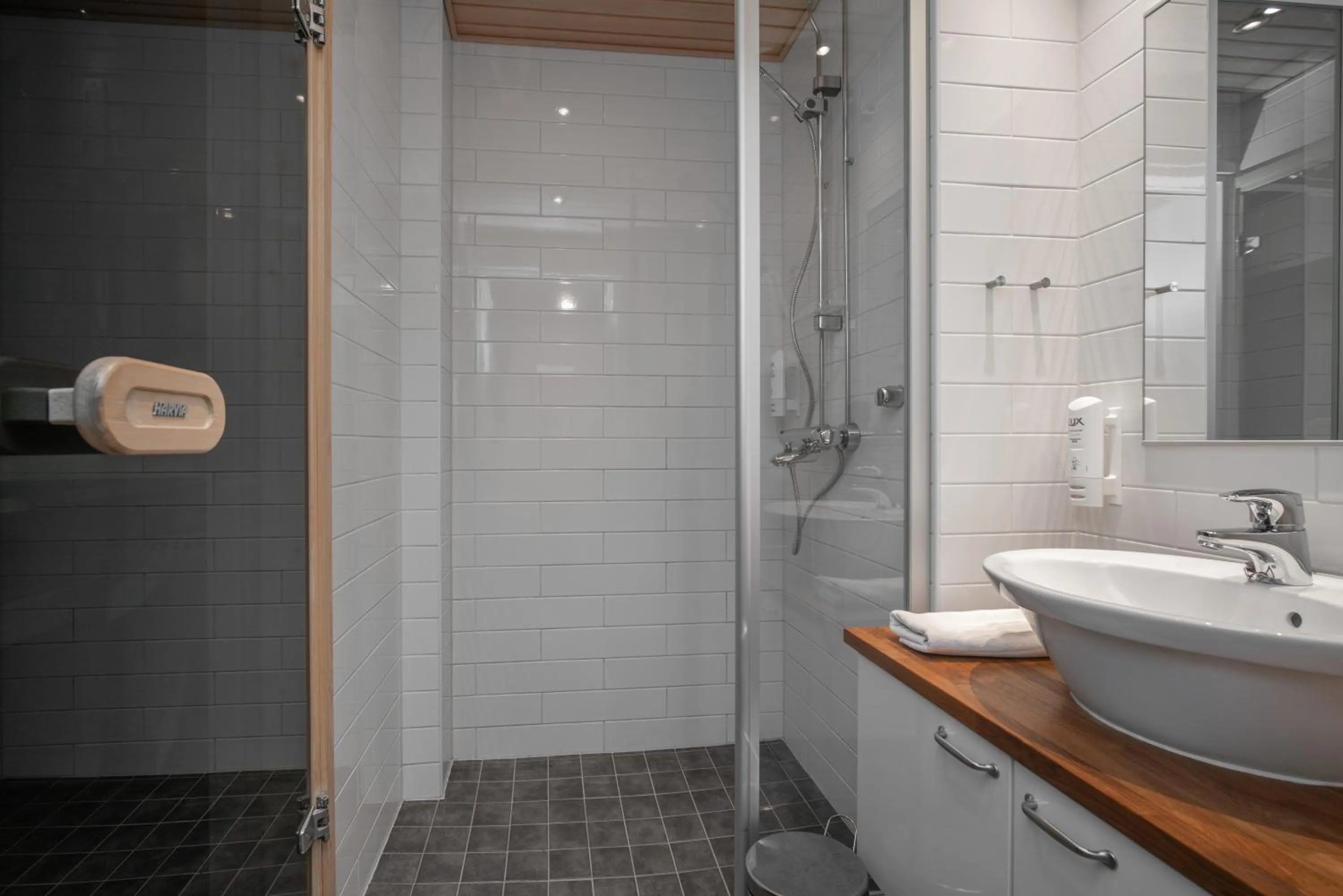 Shower in Ski-Inn RukaVillage