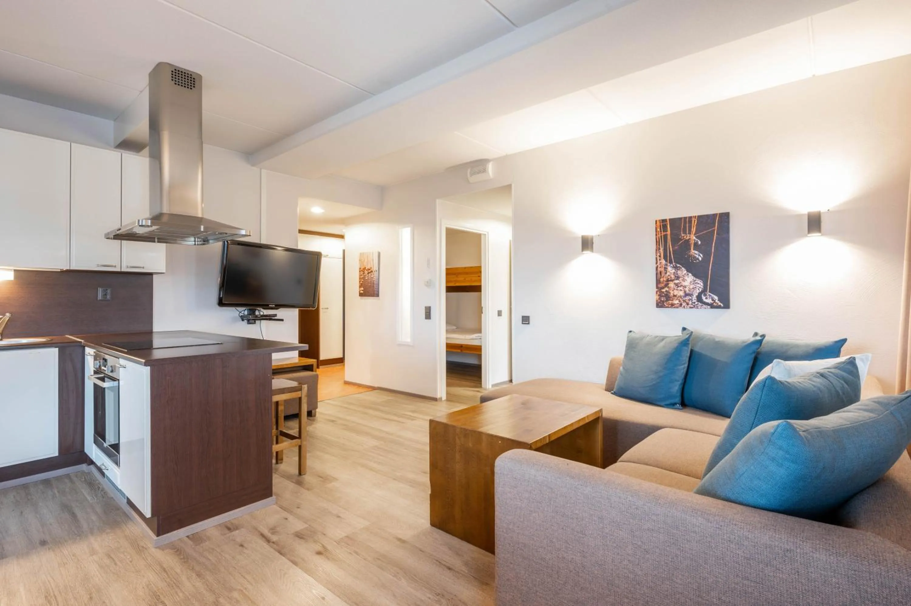 Decorative detail in Ski-Inn RukaVillage