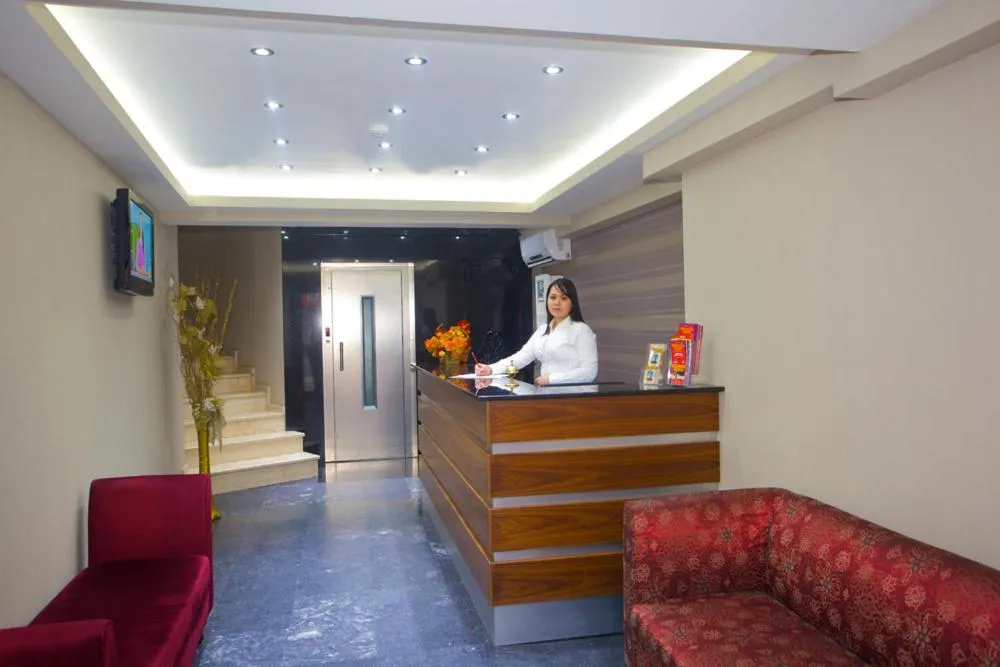 Lobby or reception in Laleli Emin Hotel