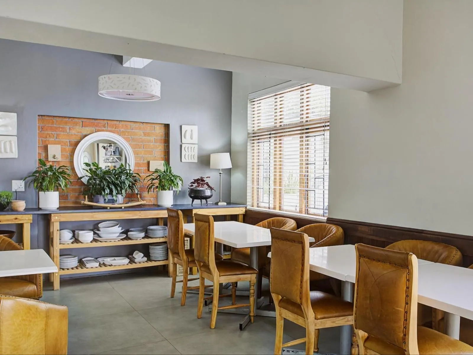 Dining area in Leeuwenzee Guesthouse