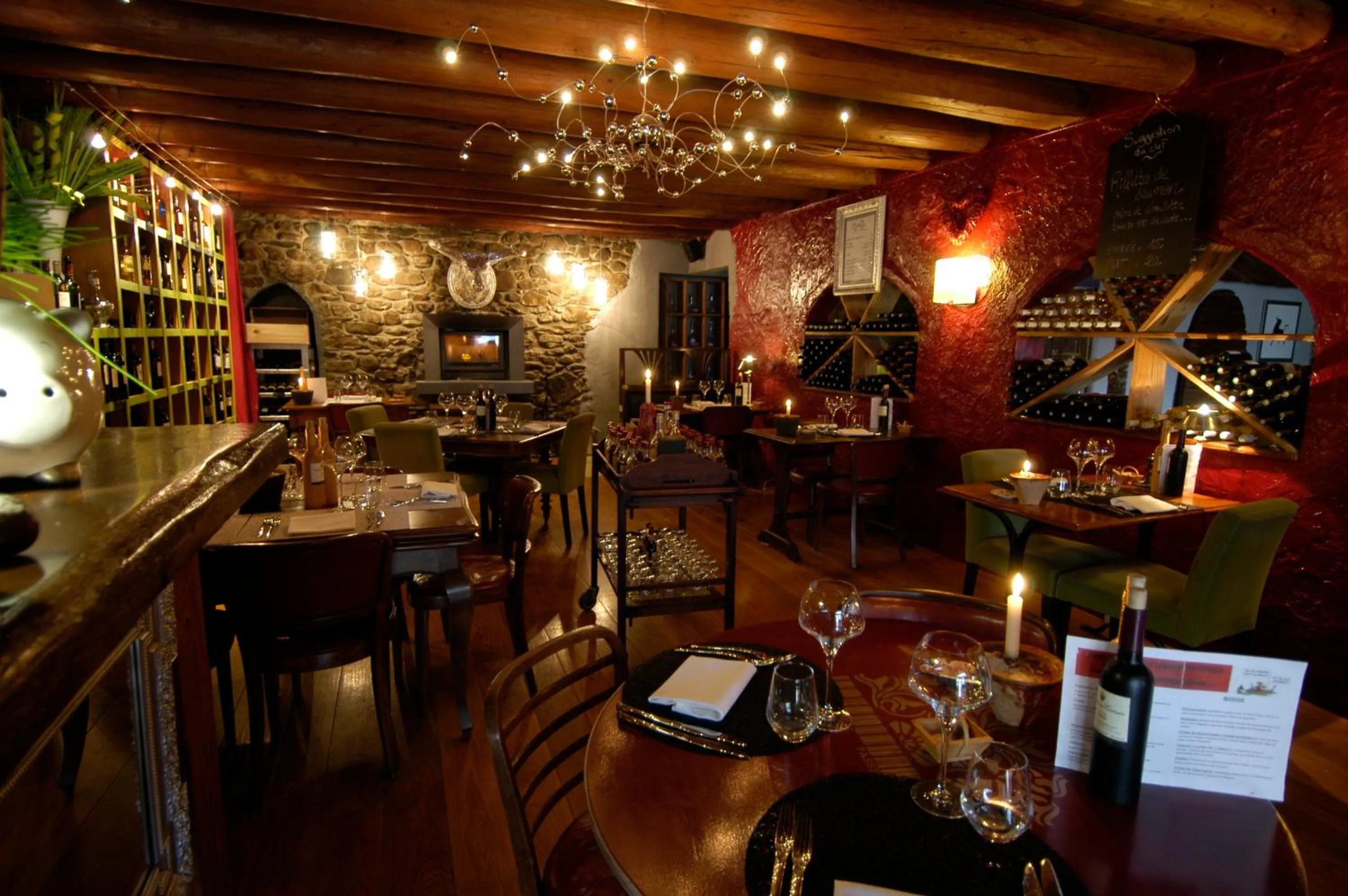Restaurant/places to eat in Auberge De Maison Rouge