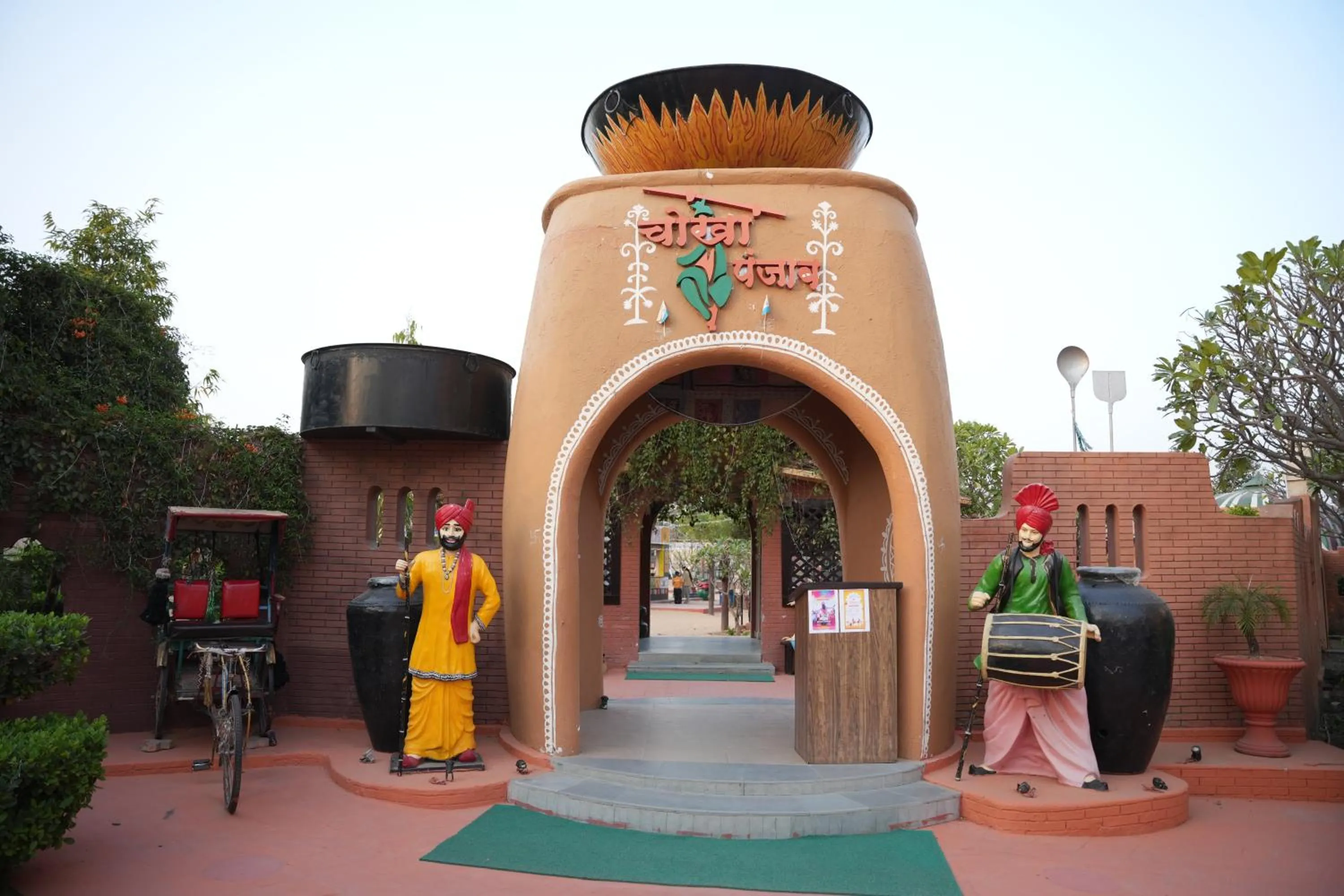 Evening entertainment in Pink Pearl Hotel By Chokhi Dhani