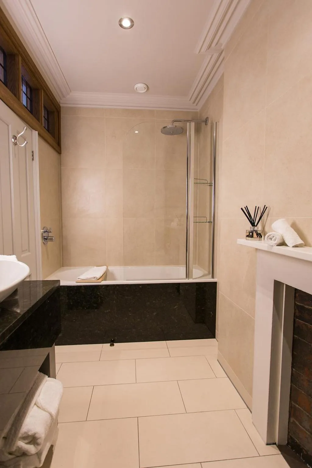 Bathroom in Grays Court Hotel
