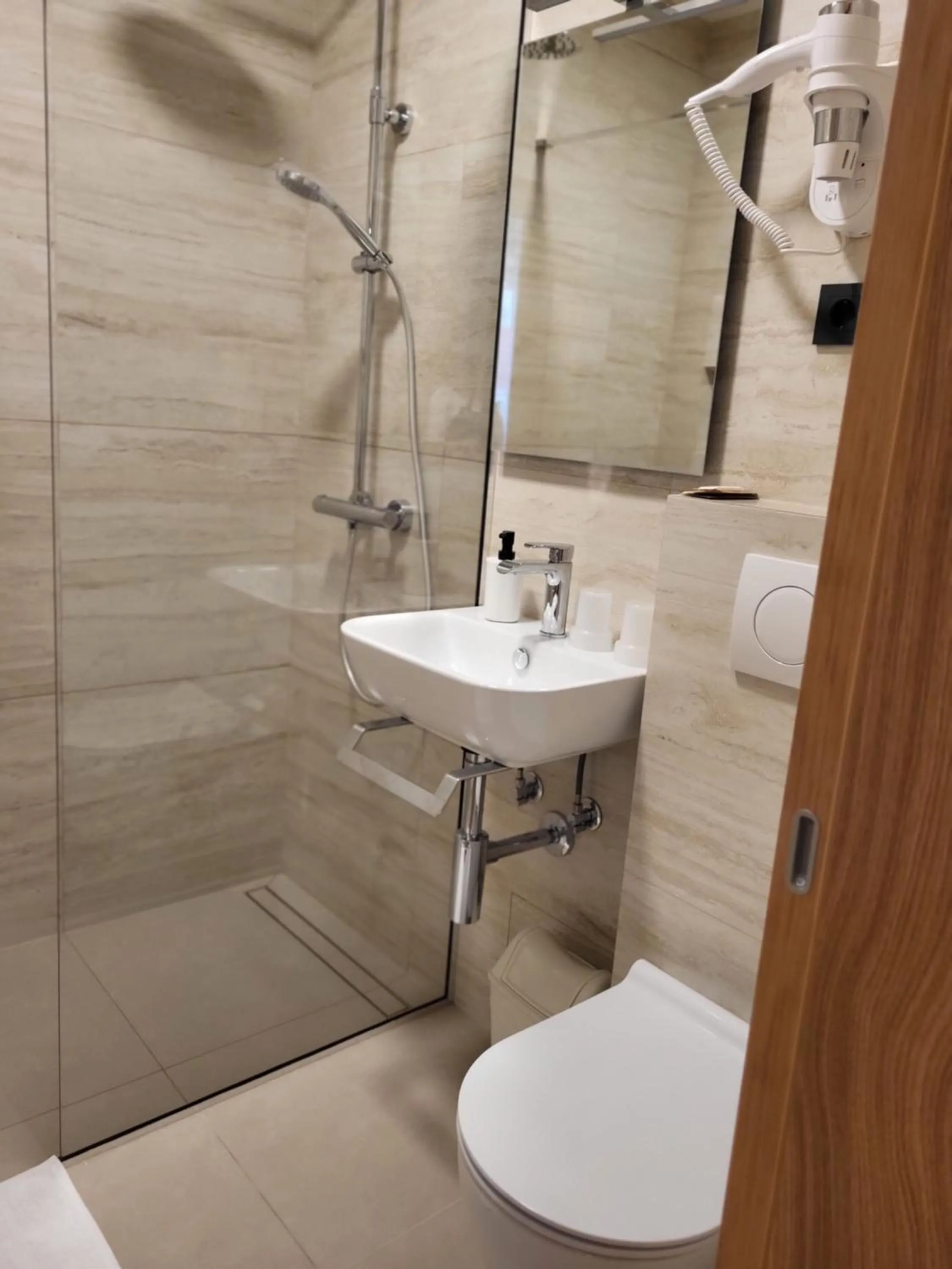 Bathroom in Penzion Tavcar