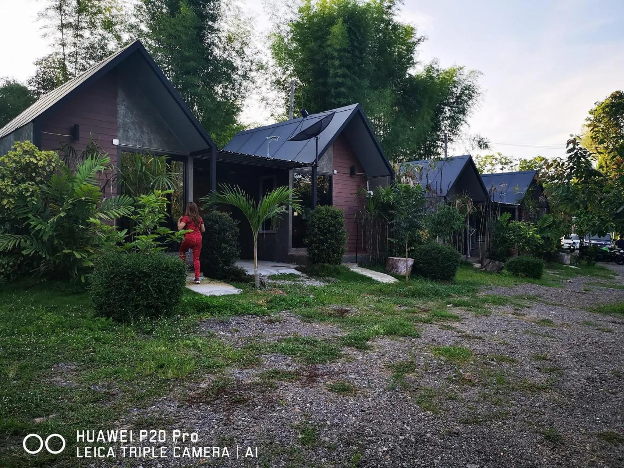 Photo of the whole room in BR2 House Resort