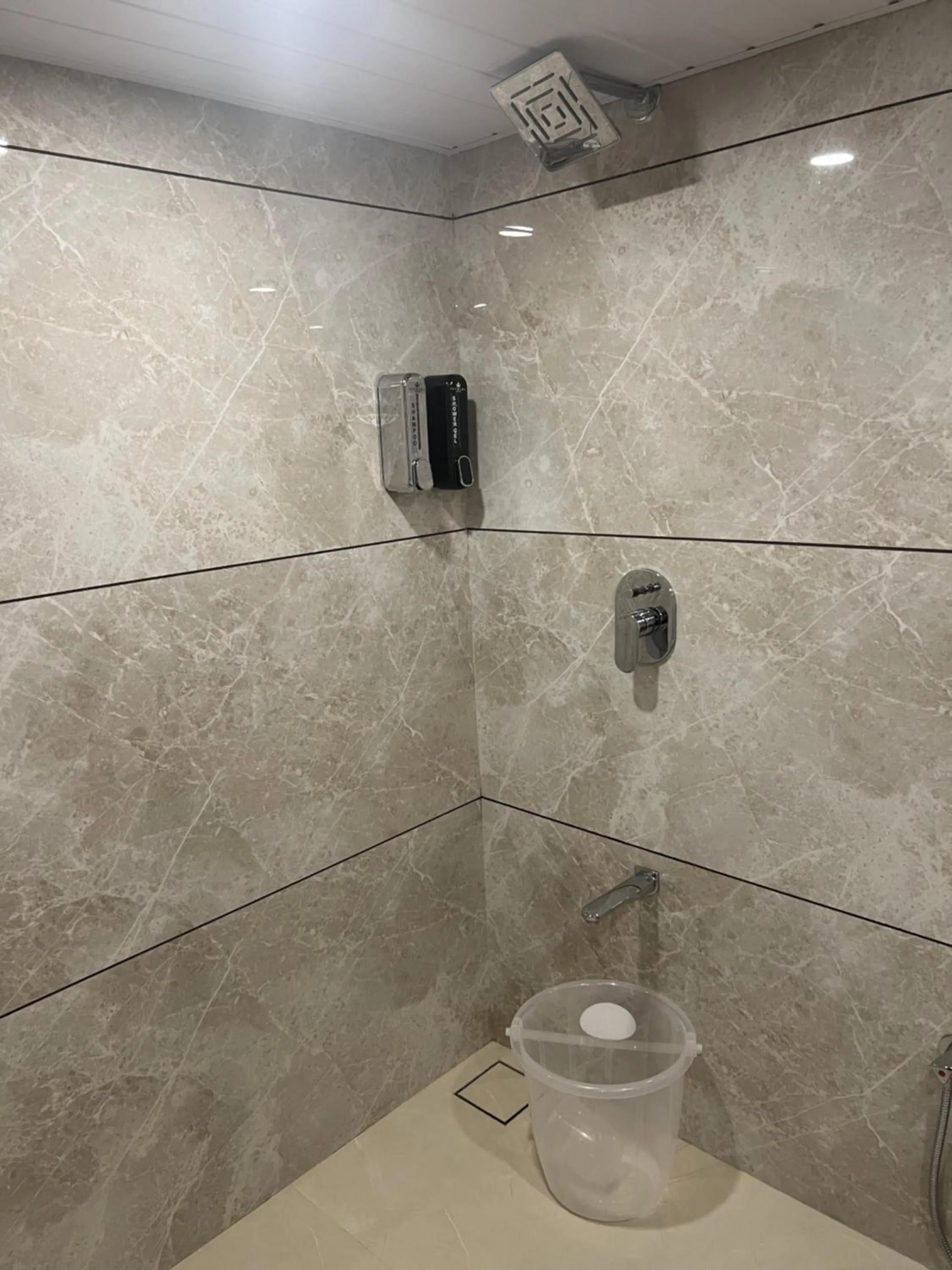 Hotel Supreme - Cuffe Parade
