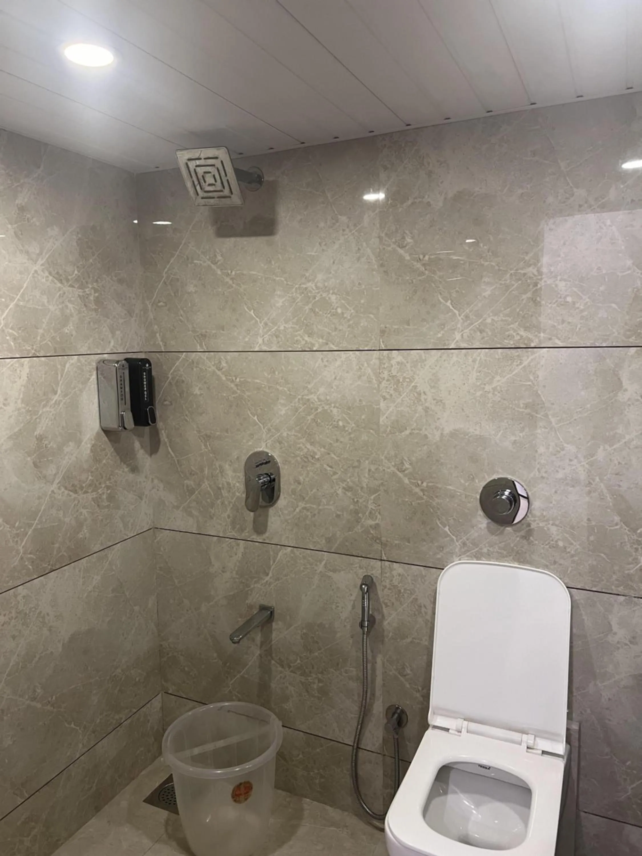 Hotel Supreme - Cuffe Parade