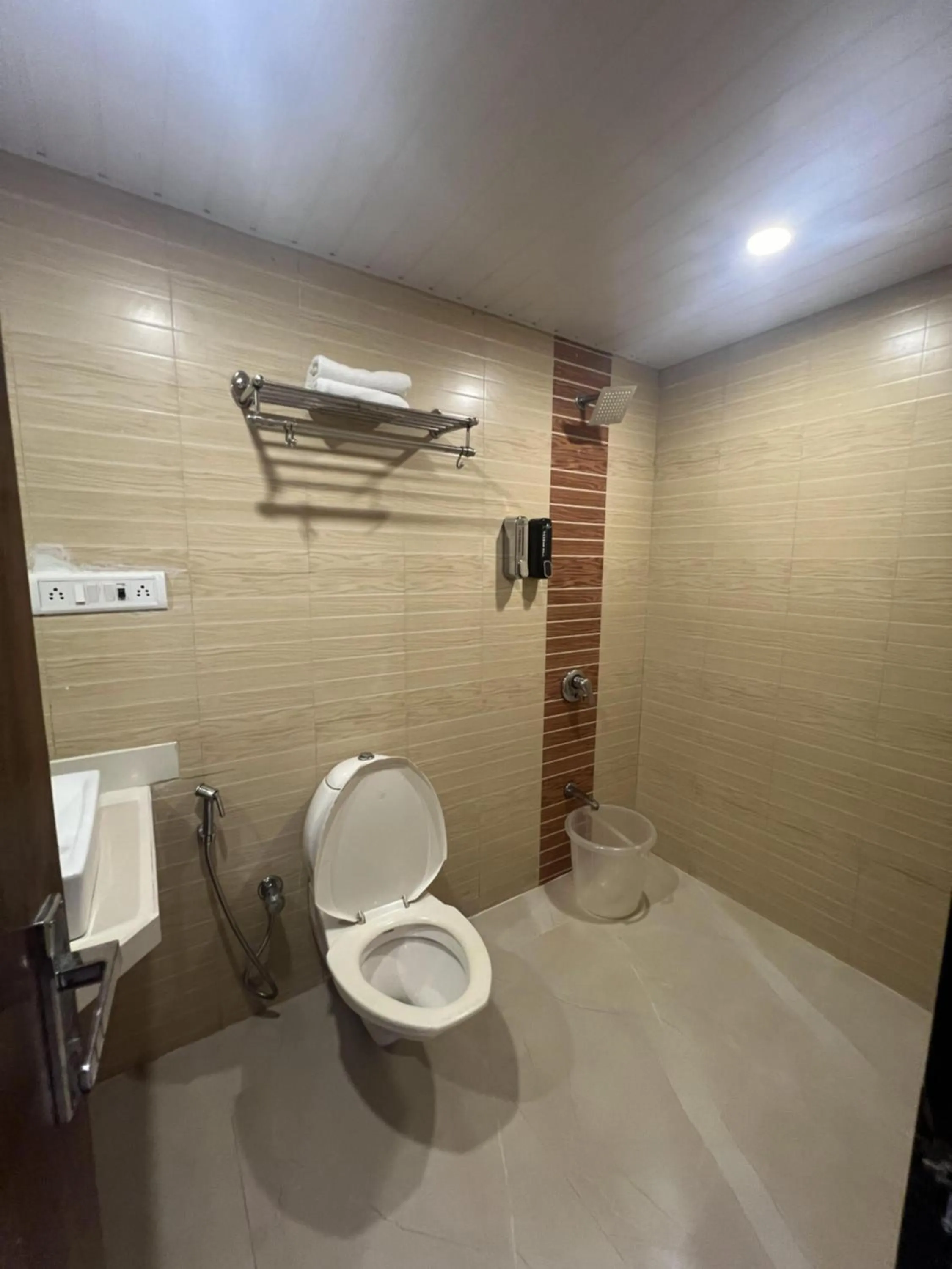 Hotel Supreme - Cuffe Parade
