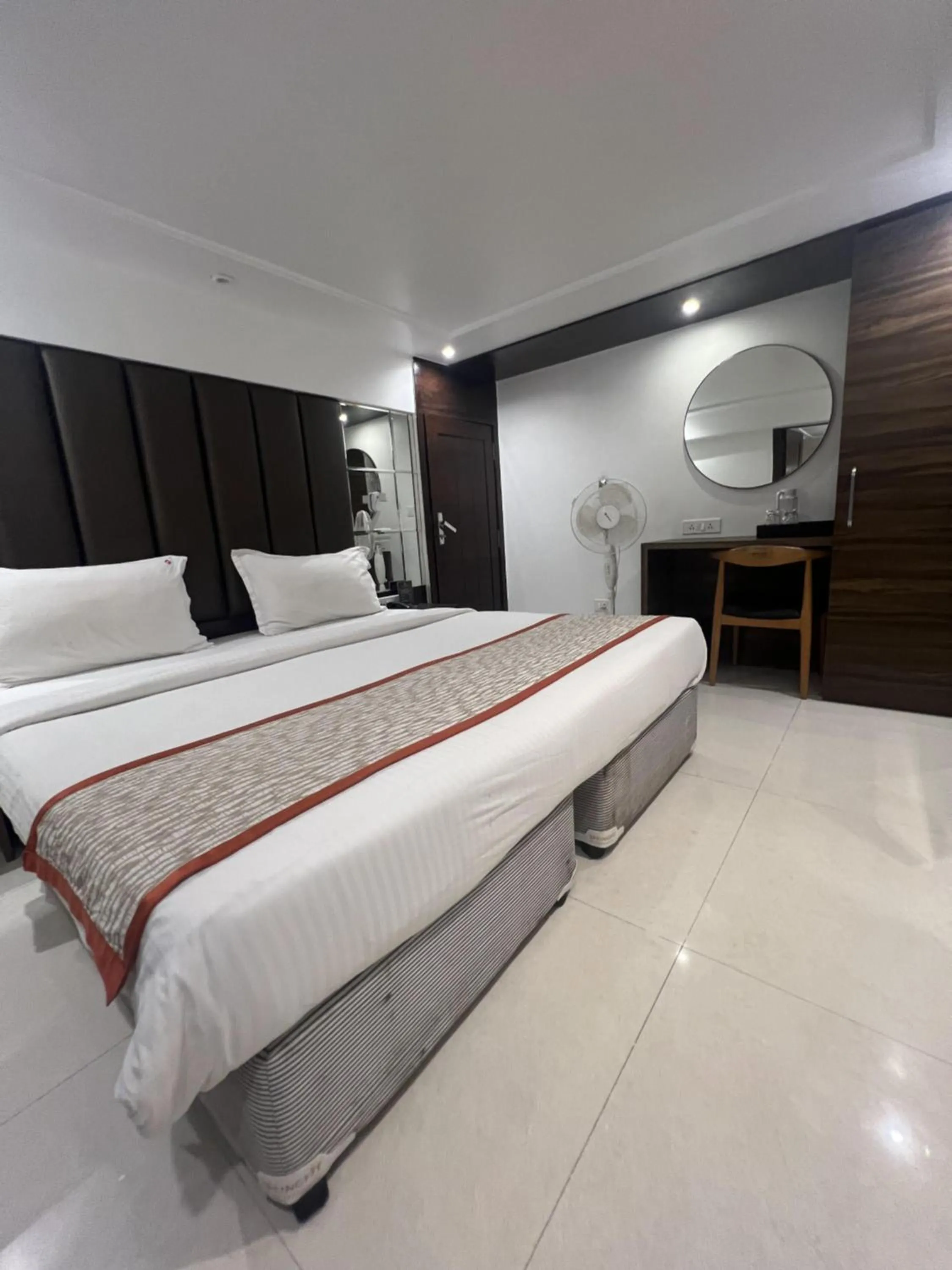 Bed in Hotel Supreme - Cuffe Parade