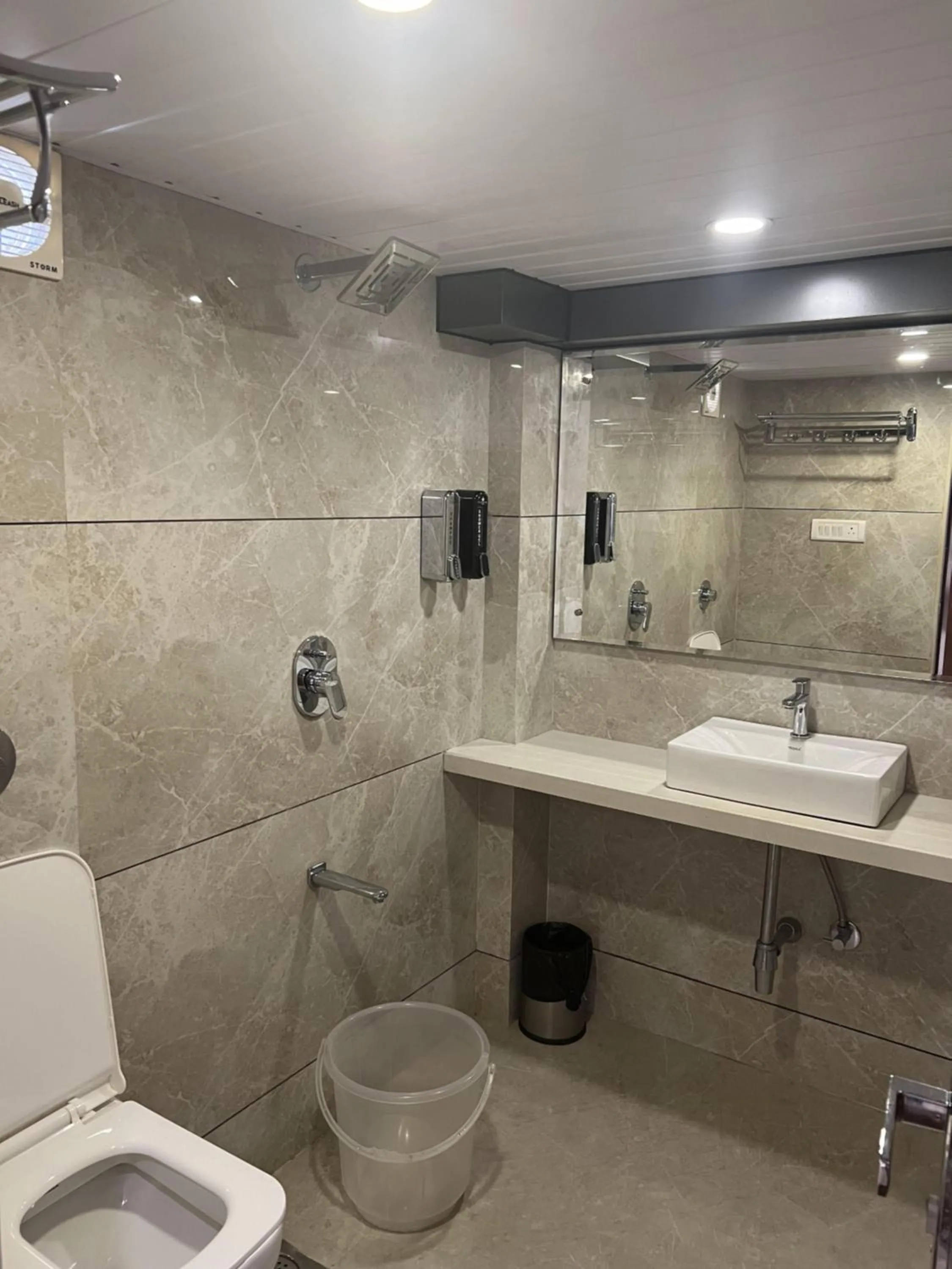 Hotel Supreme - Cuffe Parade